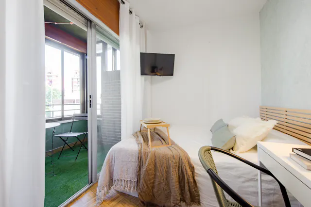Private room in Calle de Santa Cecilia, Madrid (1727916) room image 2