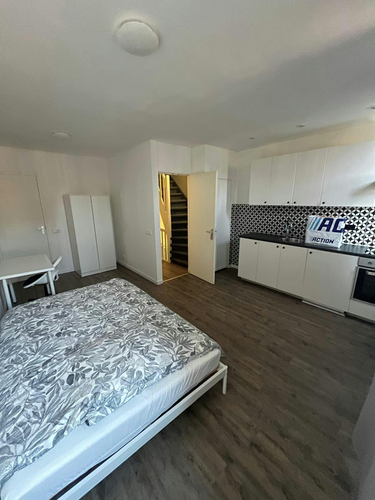 Apartment in Coolhavenstraat, Rotterdam (1727918) ROOM