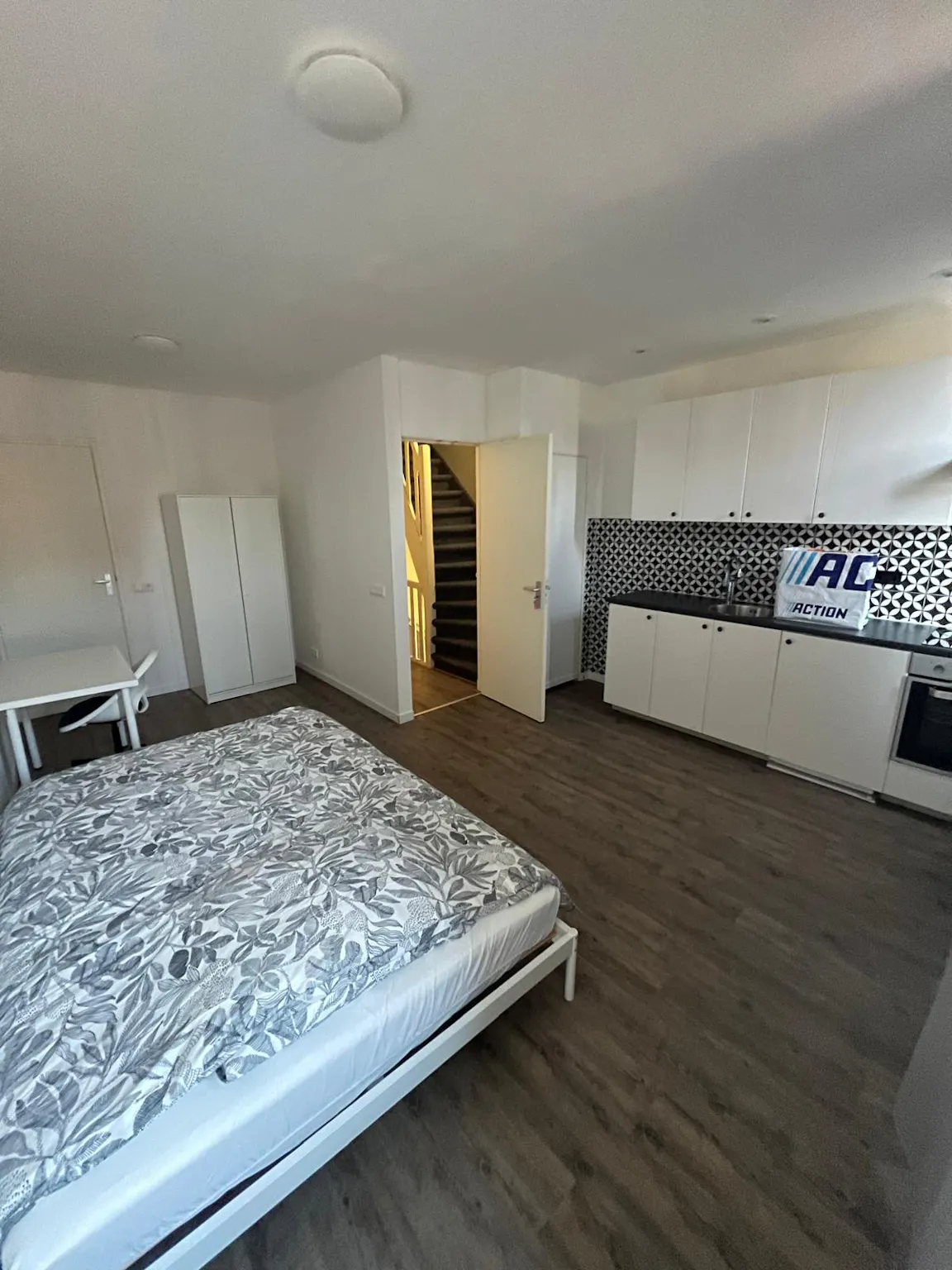 Apartment in Coolhavenstraat, Rotterdam (1727918) ROOM