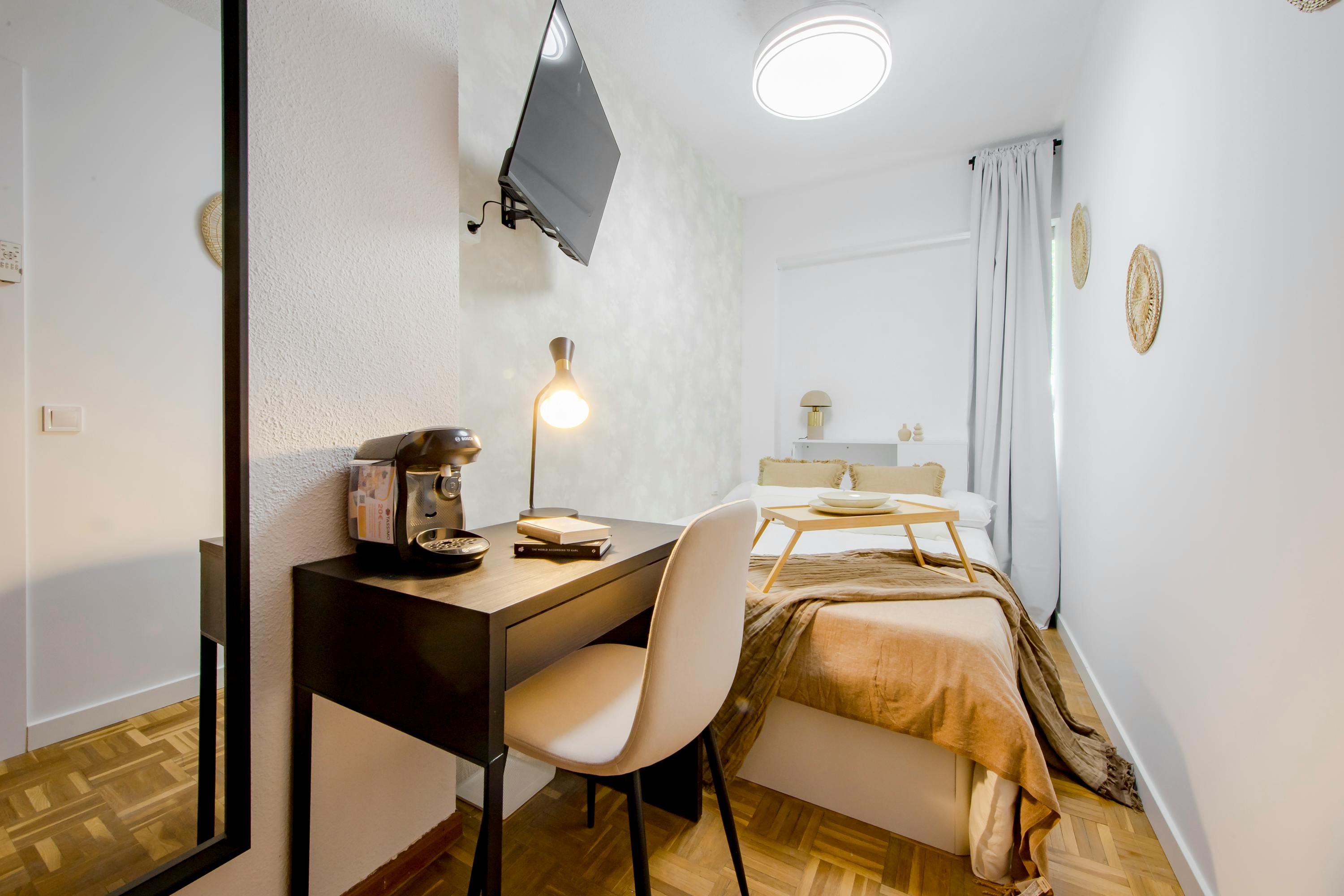 Calle de Santa Cecilia, Madrid preview