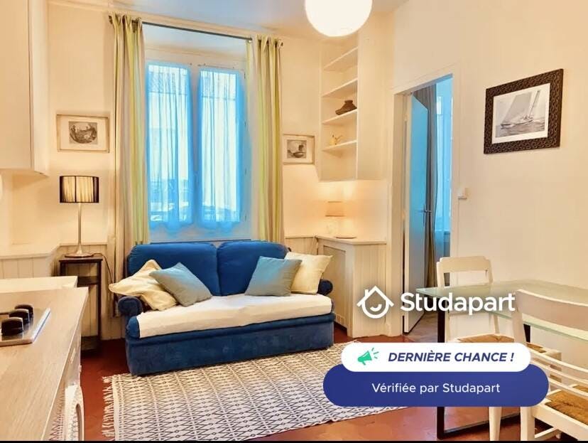 Appartamento in affitto a 920 € al mese a Versailles, Rue Pierre Mignard