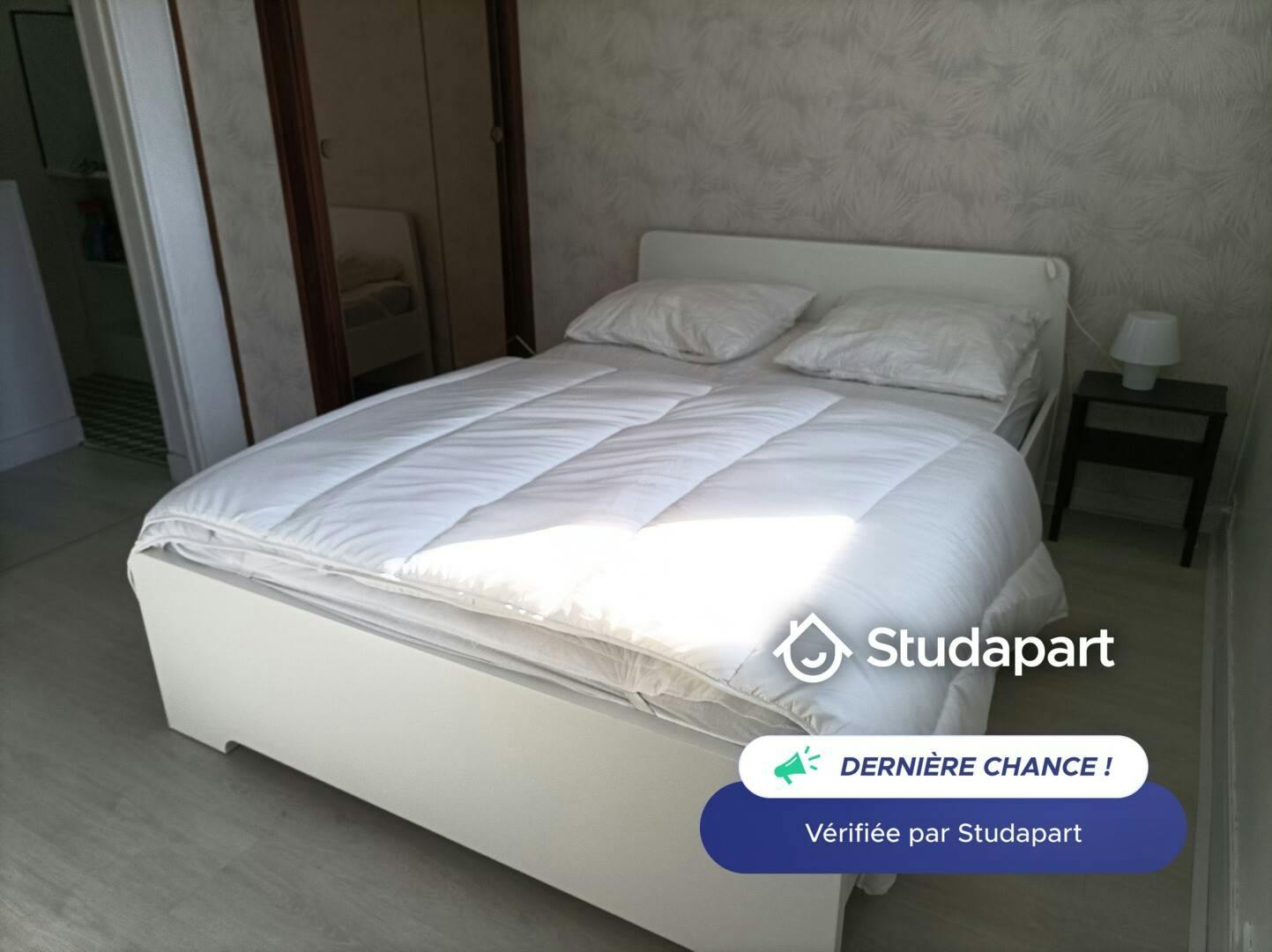 Apartment for rent for €565 per month in La Ville-du-Bois, Chemin des Sablons