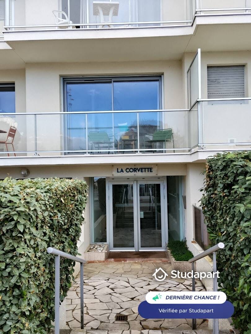 公寓 正在以 €700 的月租出租，其位于 Arcachon, Boulevard Promenade Marcel Gounouilhou