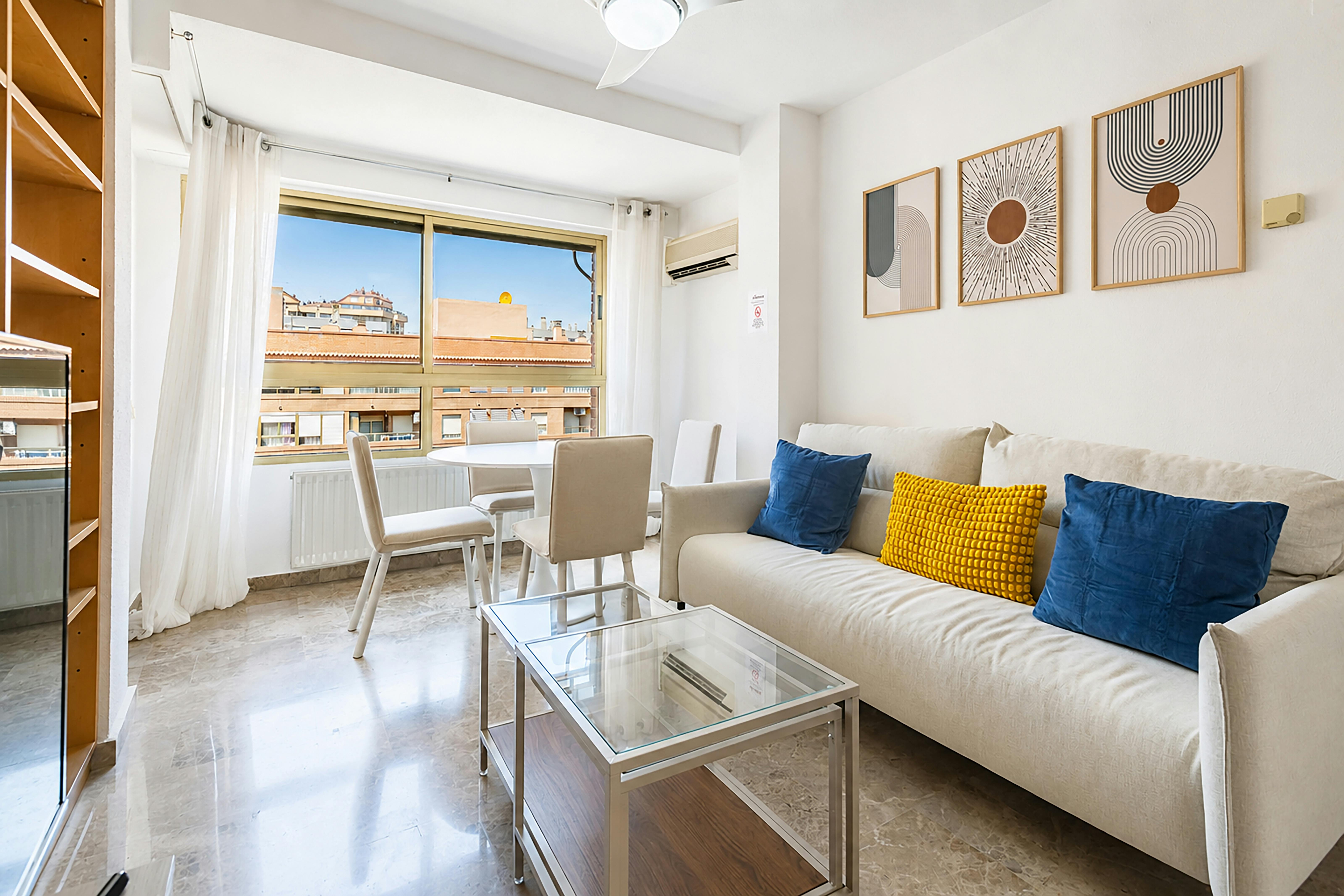 Apartamento para alugar por € 2.200 por mês em Valencia, Avinguda de l'Institut Obrer de València