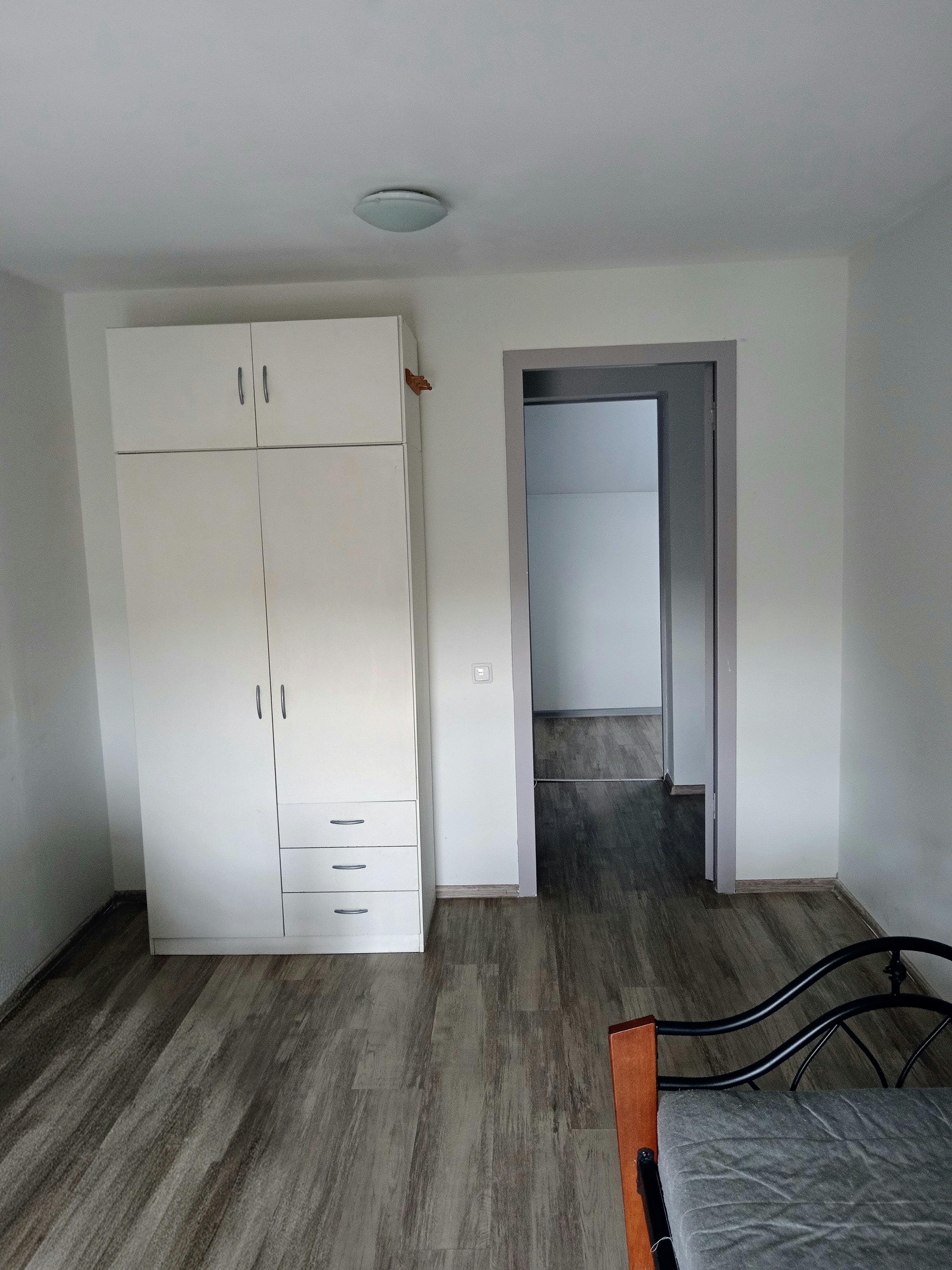 WG-Zimmer zu mieten für 400 € pro Monat in Riga, Marijas iela