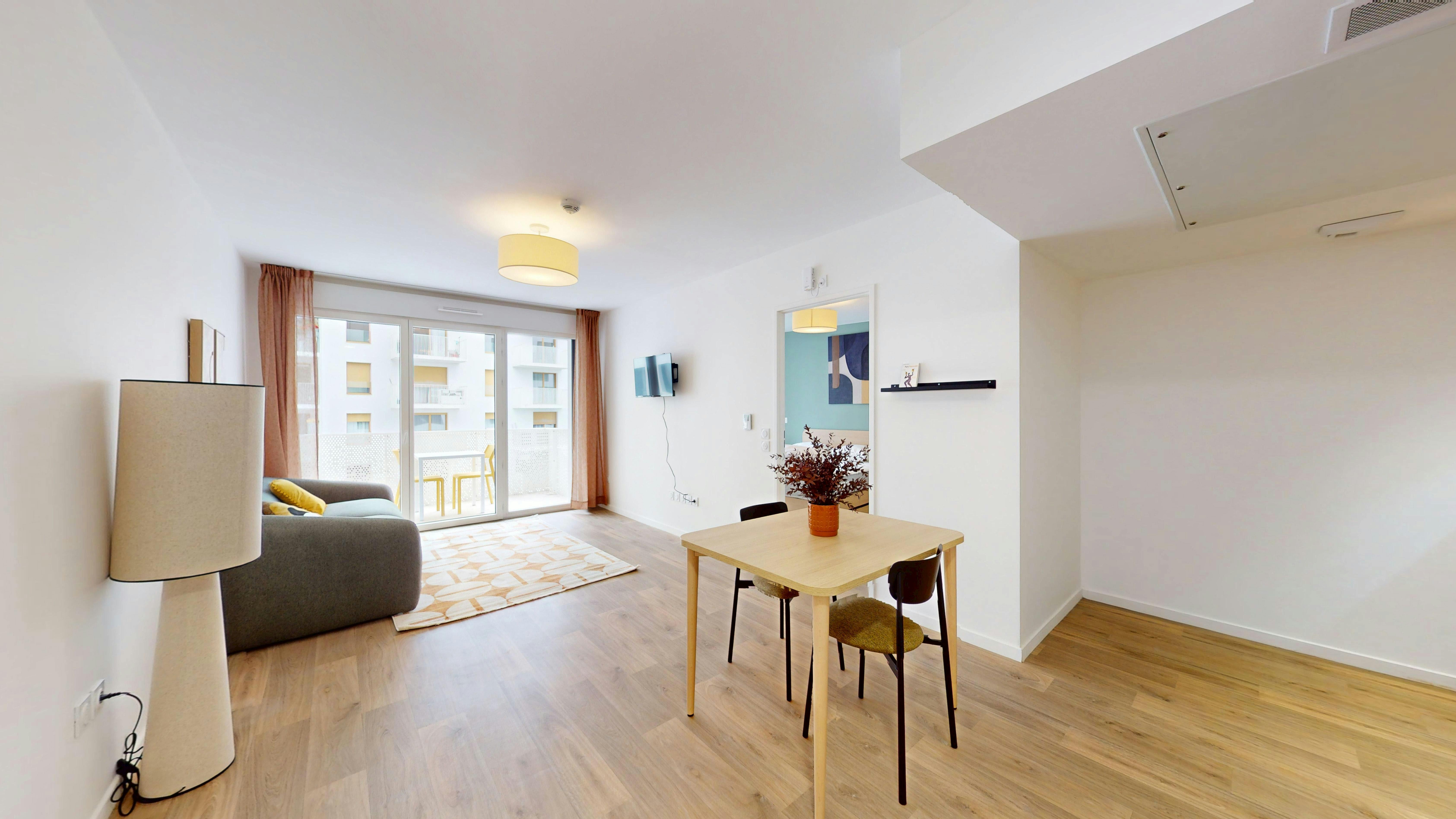 1-Bedroom Apartment in Rue Pierre Curie, Asnières-sur-Seine (1728107) room image 1