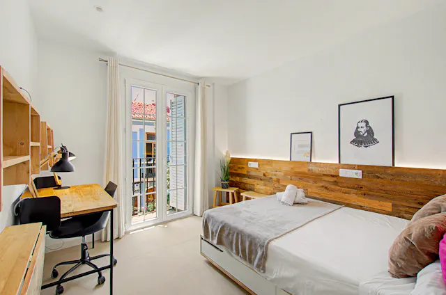 Private room in Carrer dels Àngels, Valencia (1728141) room image 1