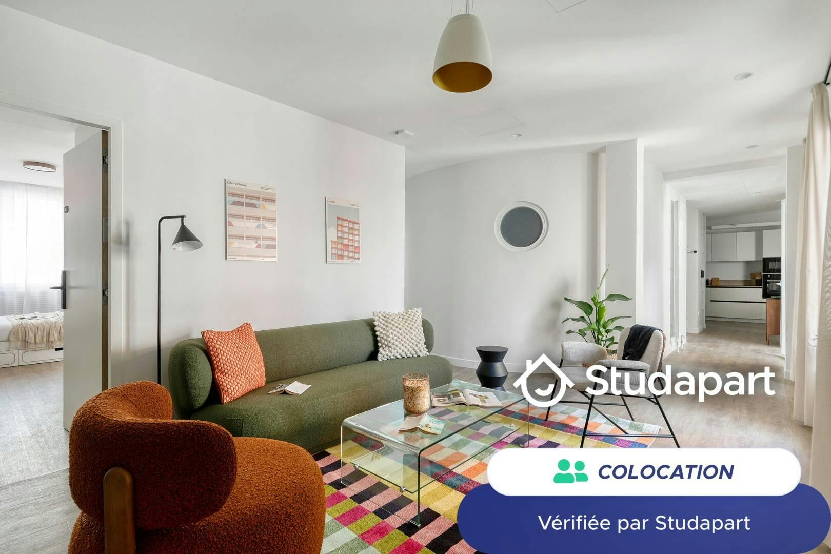 Private room for rent on Rue Tisserand, Paris - Plus