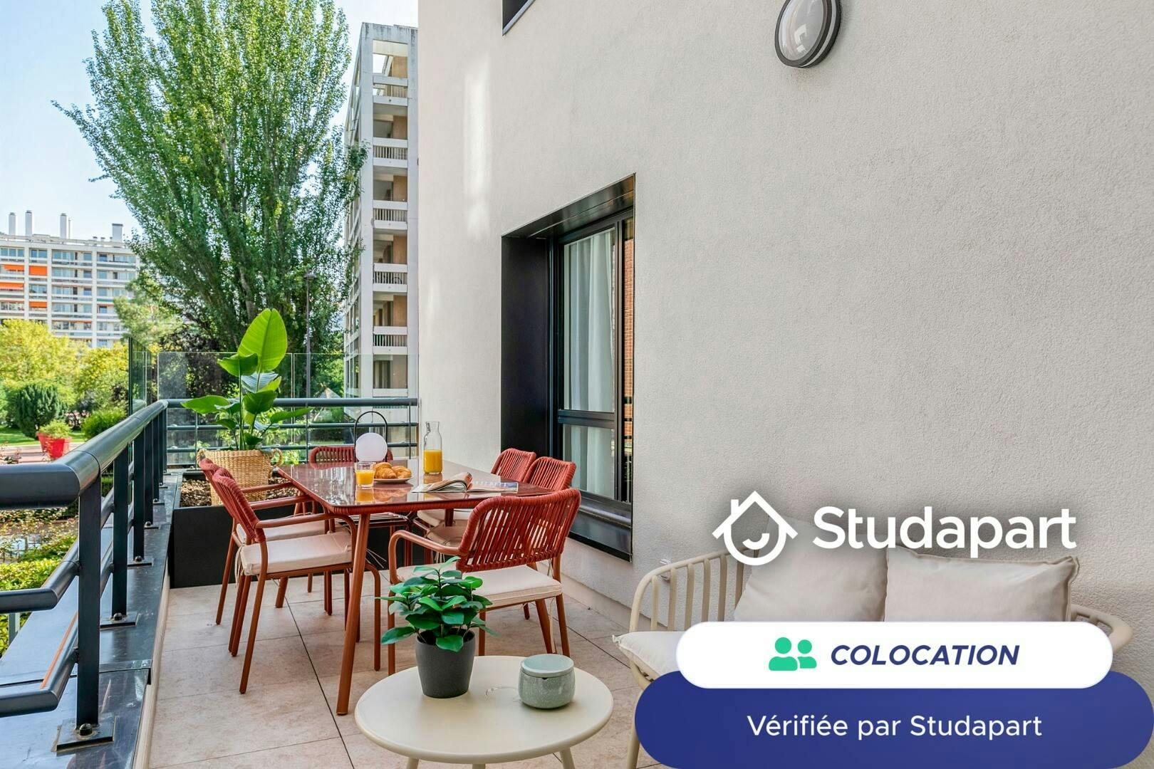 Private room for rent on Rue Tisserand, Paris - Vue 4