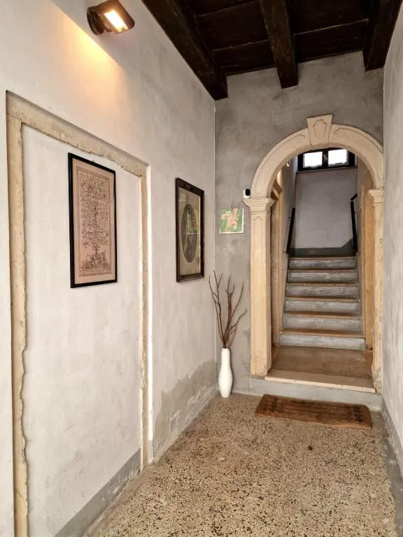 3-Bedroom House in Vicolo San Silvestro, Verona (1728271) COMMON_AREA 2