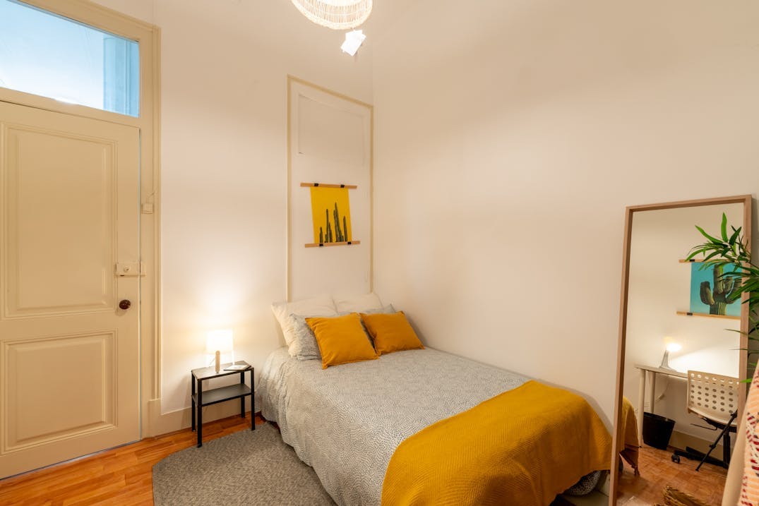 Private room in Rua Almeida e Sousa, Lisbon (1728372) room image 1