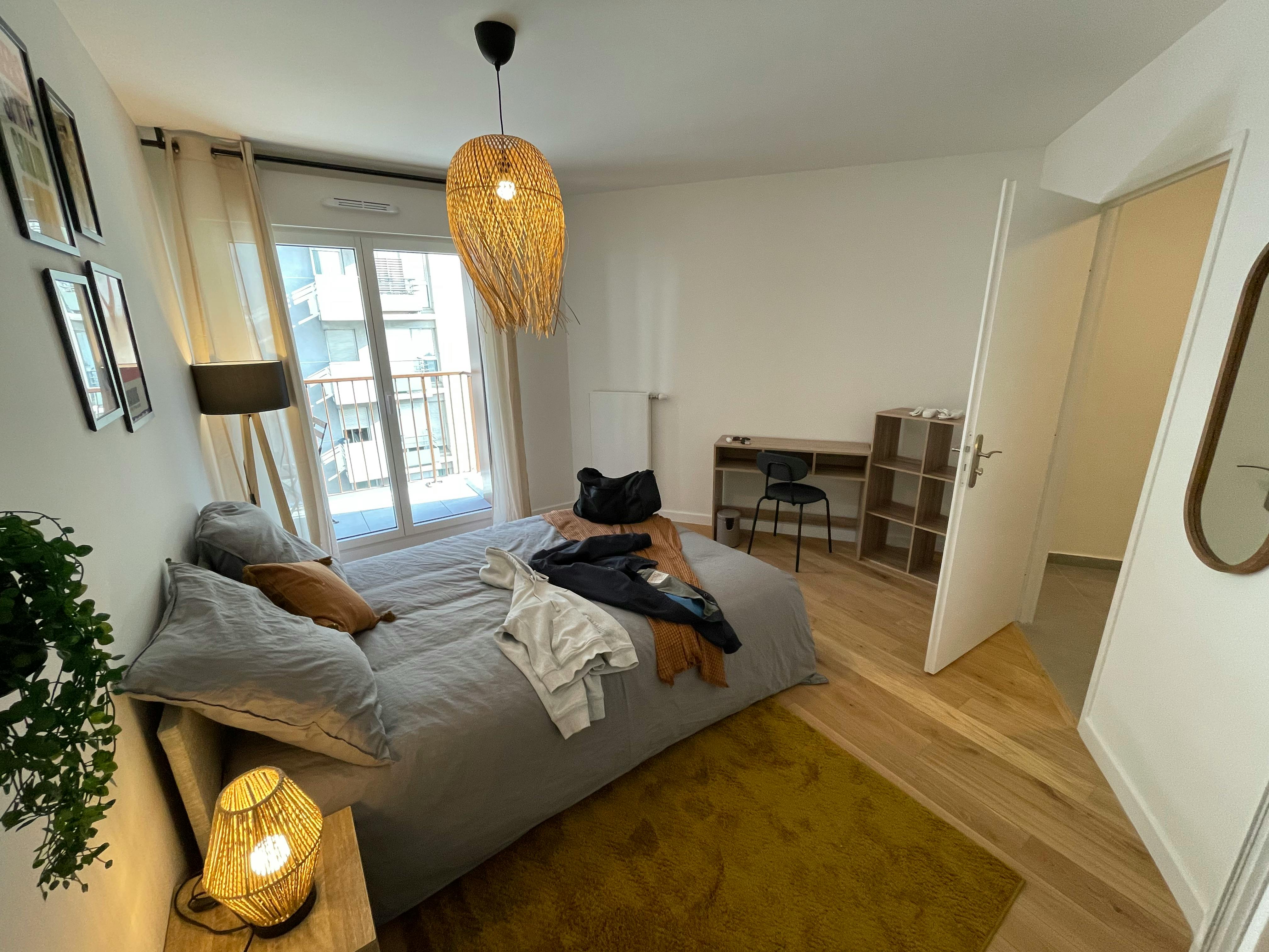 Private room in Rue Madame de Sanzillon, Clichy (1728387) room image 1