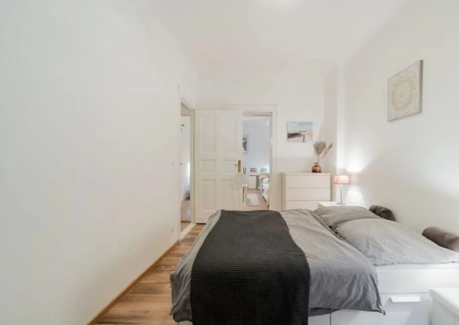 1-Bedroom Apartment in Schillerstraße, Berlin (1728390) ROOM 4