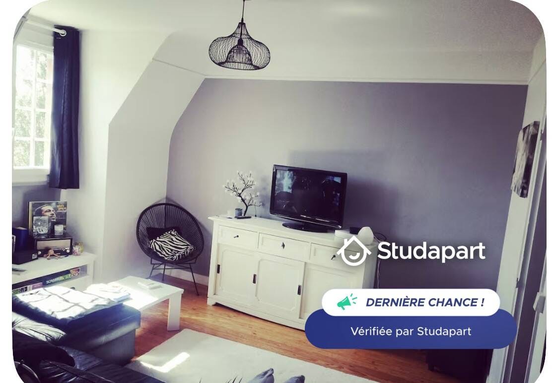 Quarto privado para alugar por € 450 por mês em Évreux, Place Dupont de l'Eure