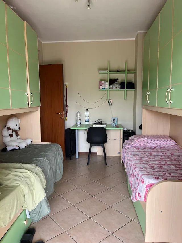 Shared room in Via Adamello, Milan (1728632) room image 1