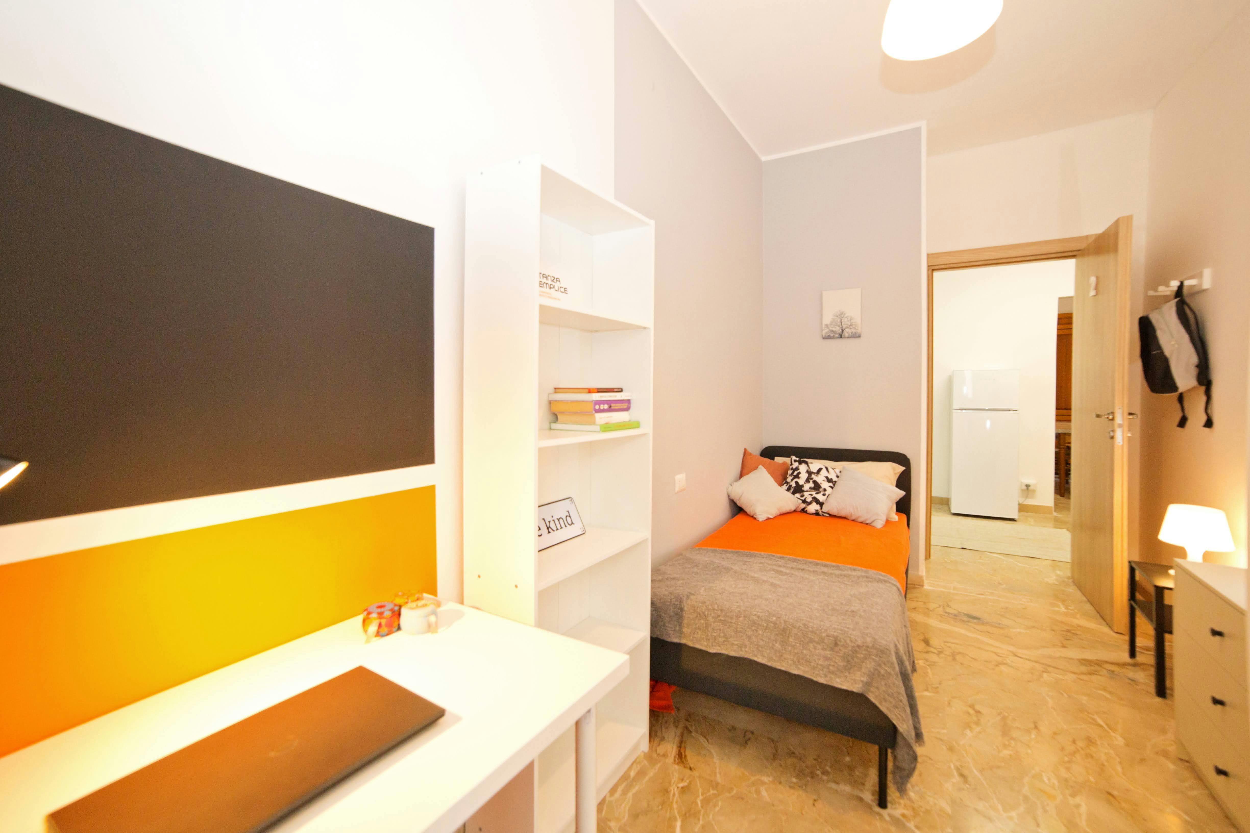 Private room for rent for €460 per month in Varese, Via Piave