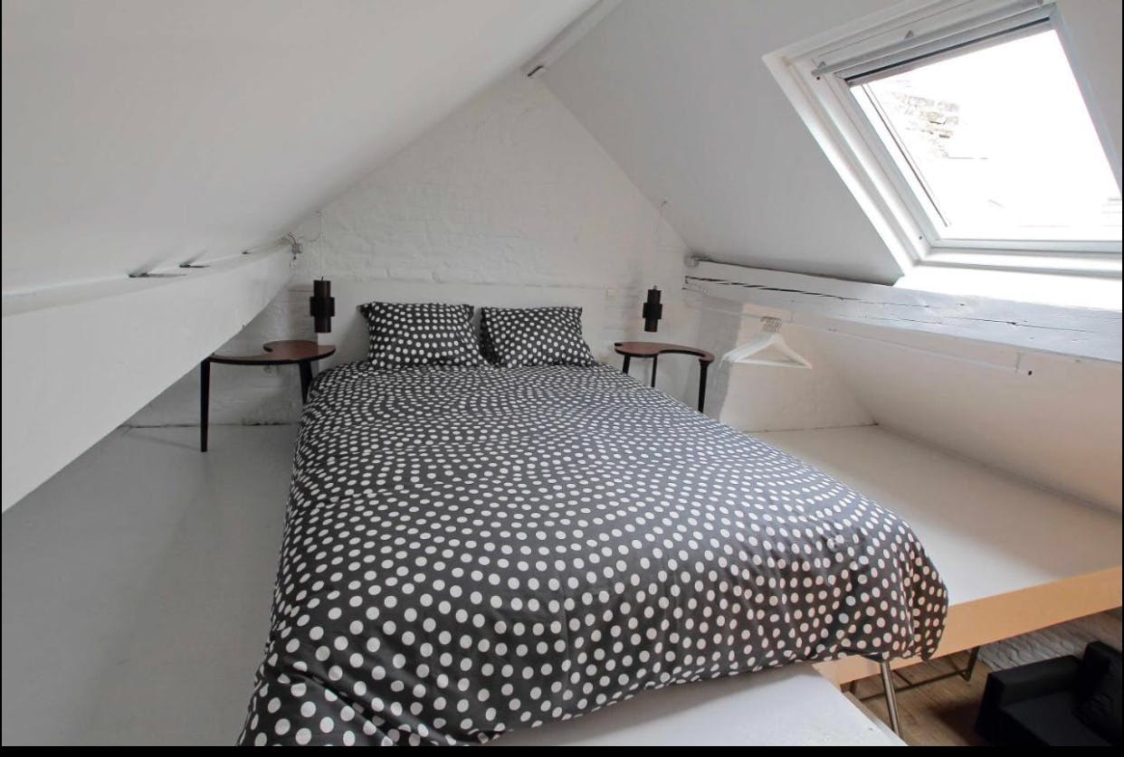 Apartment for rent for €675 per month in Brussels, Rue des Éperonniers