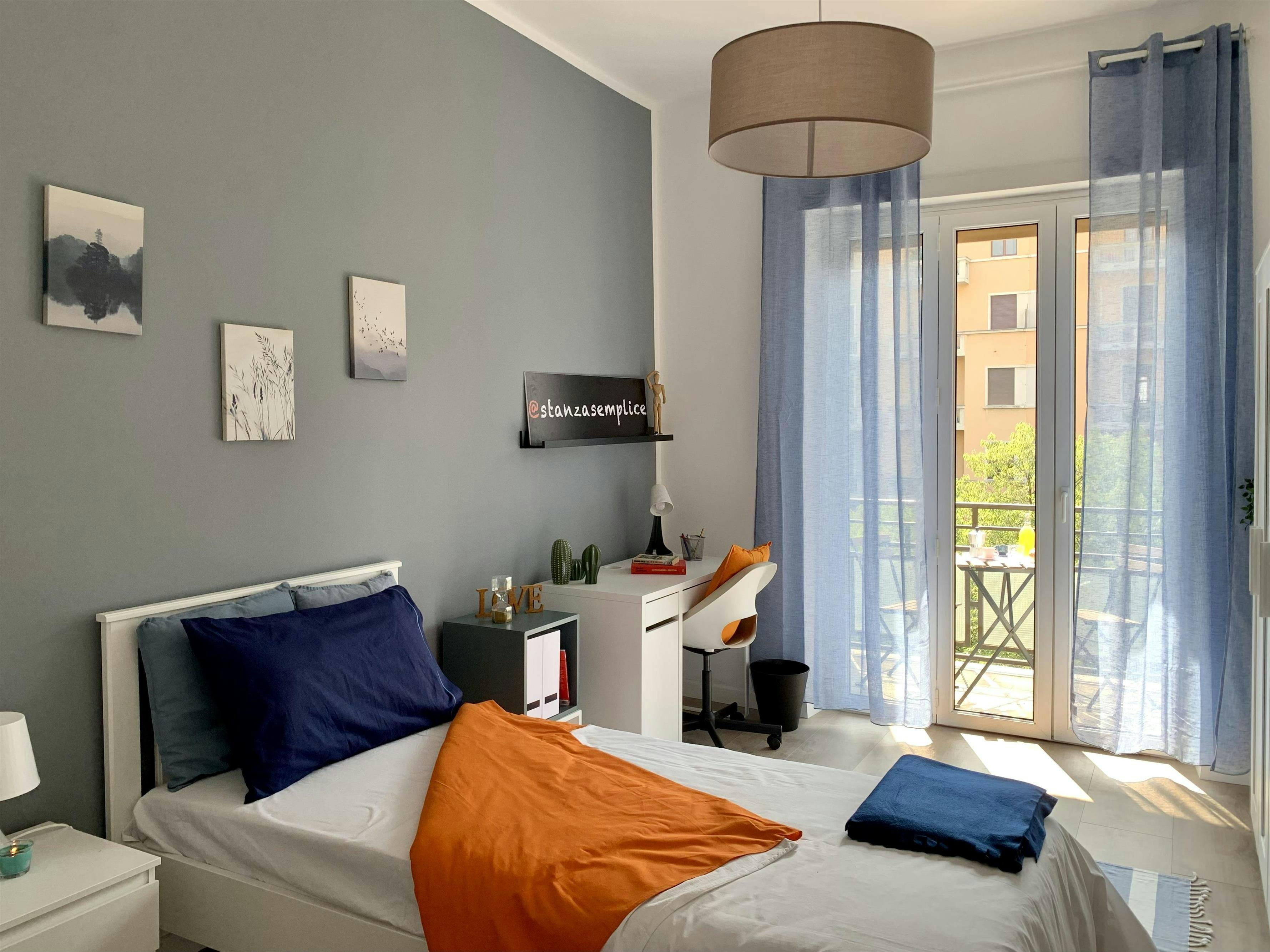 Private room in Corso Peschiera, Turin (1728876) room image 1