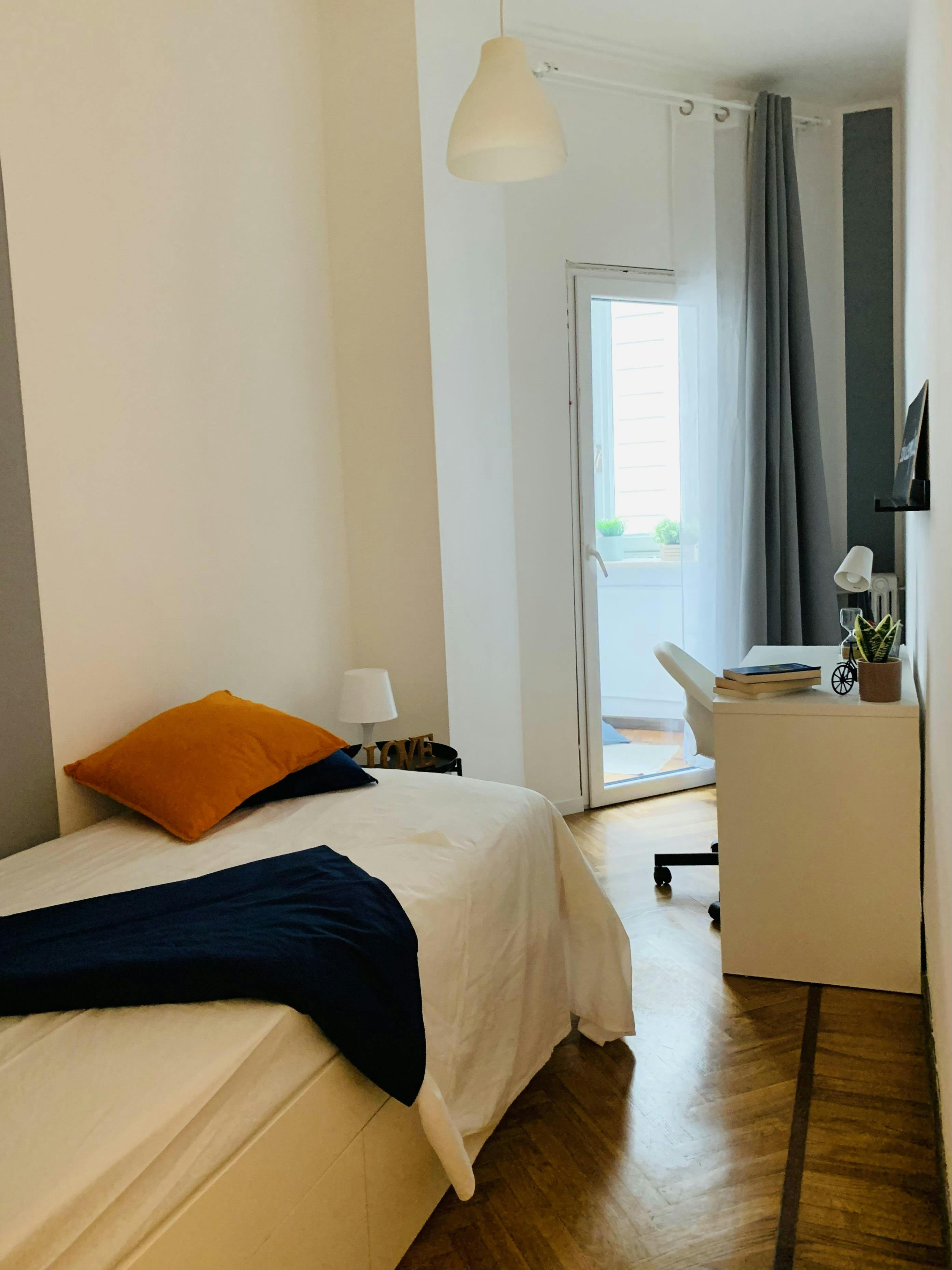 Private room in Via Sant'Agostino, Turin (1728885) room image 2