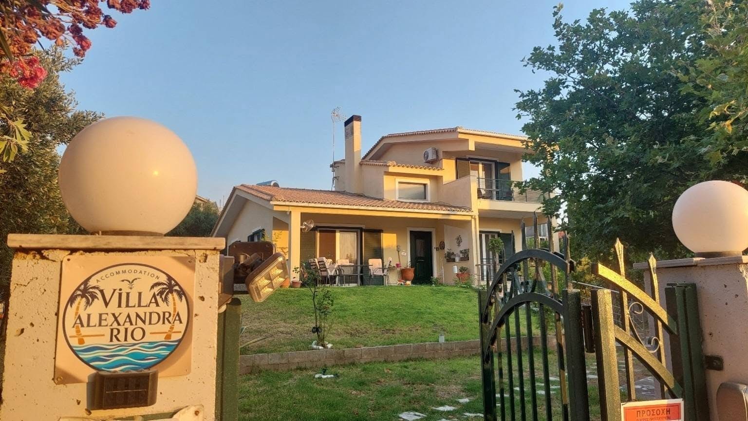 Casa in affitto a 2500 € al mese a Ágios Vasíleios, Moschovou Dimitriou