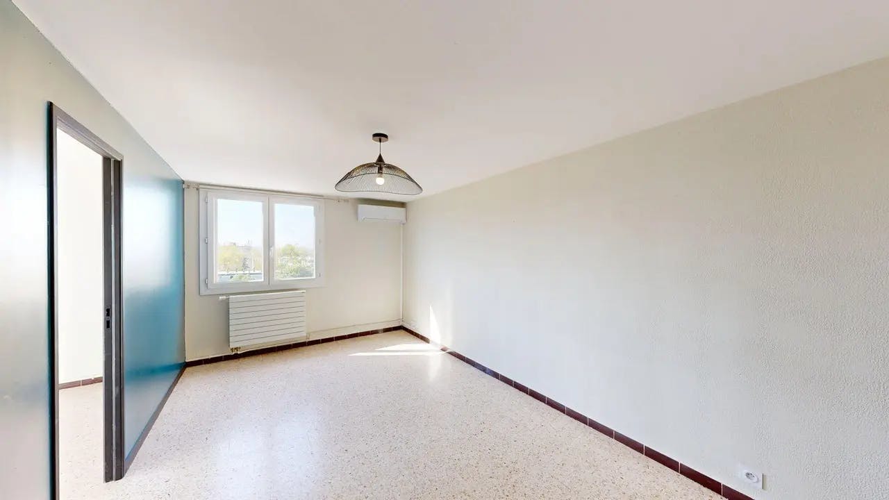 Apartment for rent for €900 per month in Avignon, Avenue Jean Boccace
