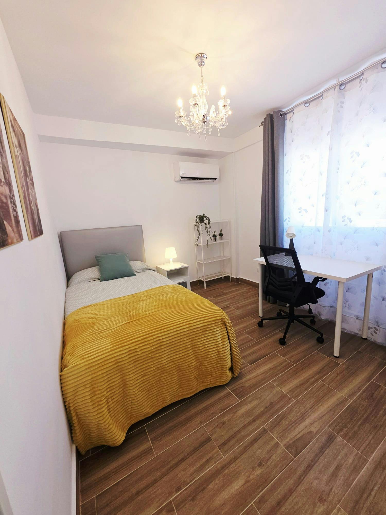 Habitación privada en alquiler por 495 € al mes en Madrid, Calle Vía Carpetana