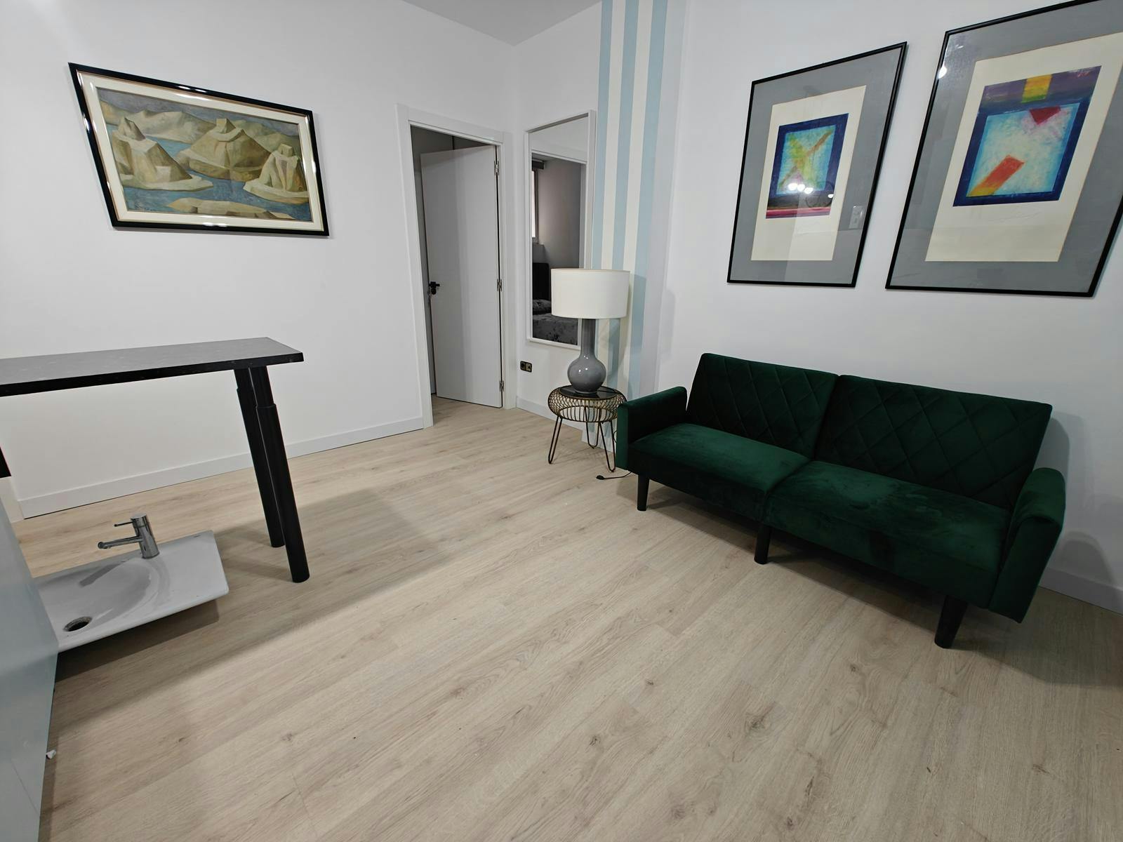 Private room in Calle de Juan Álvarez Mendizábal, Madrid (1729109) room image 8