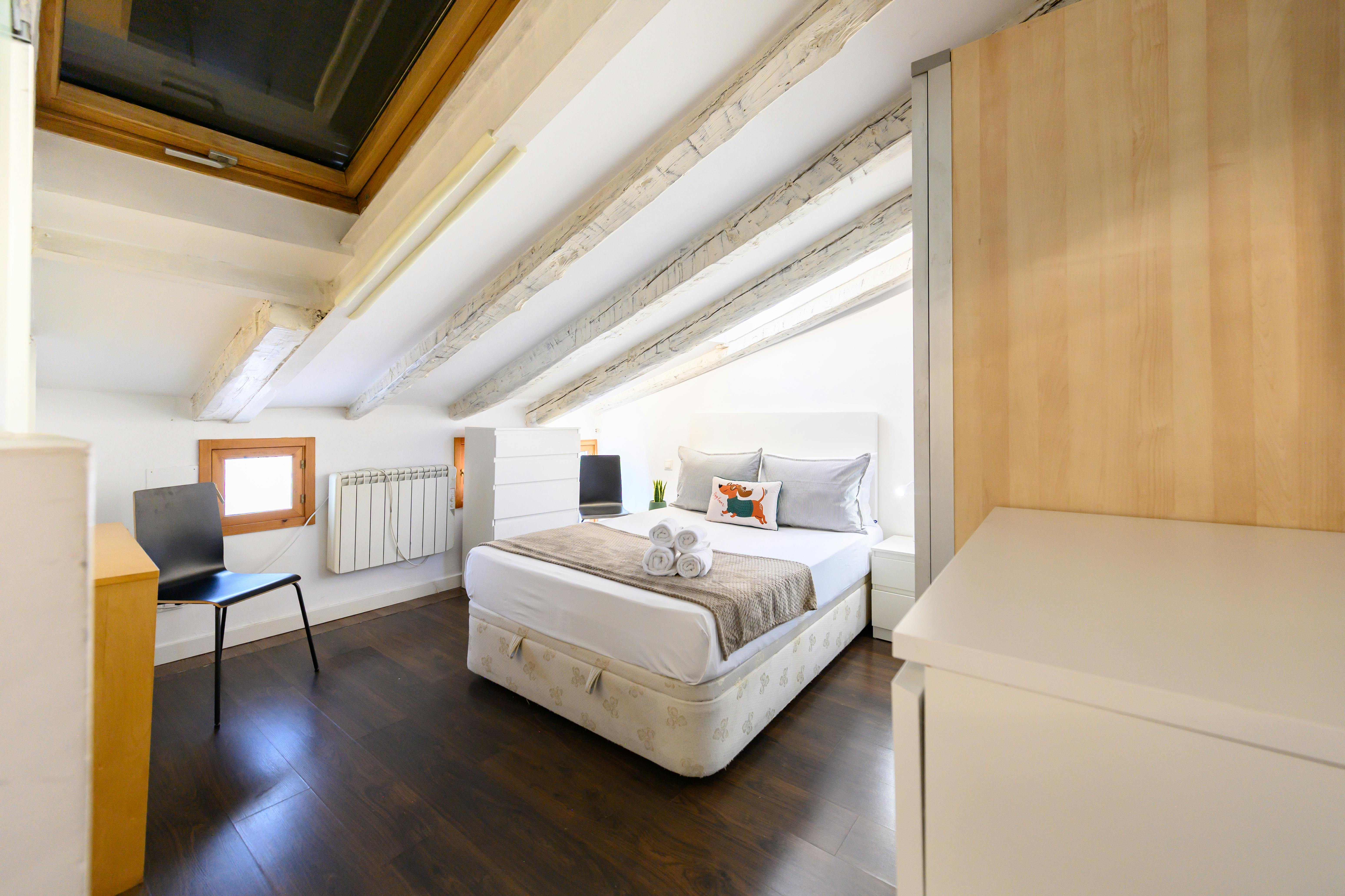 1-Bedroom Apartment in Calle de Ferraz, Madrid (1729116) ROOM 2