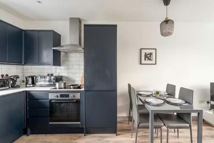 Apartament de închiriat pentru 3.500 GBP pe lună în Chalfont Saint Peter, Rickmansworth Lane