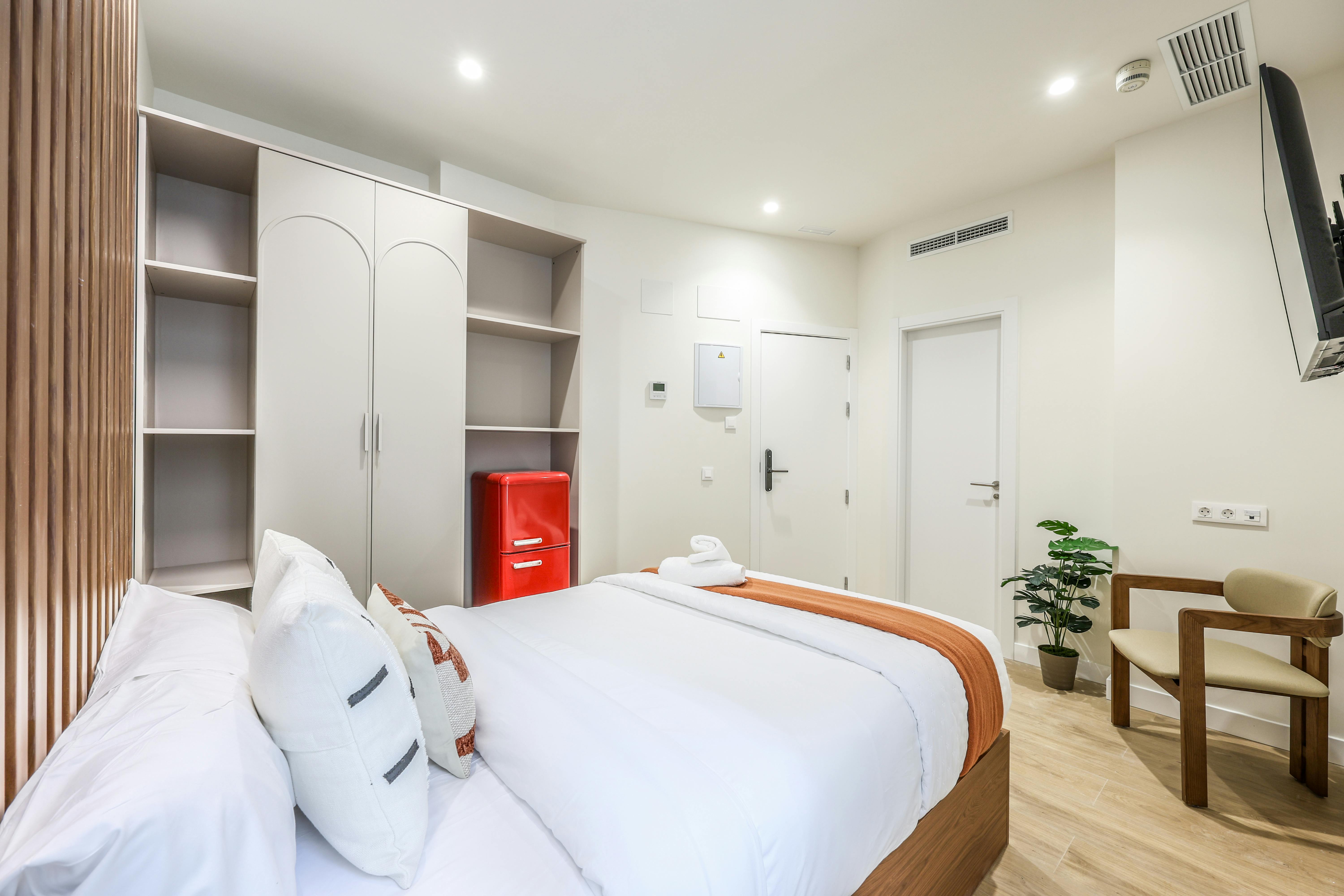 Private room in Avenida del Llano Castellano, Madrid (1729189) room image 2