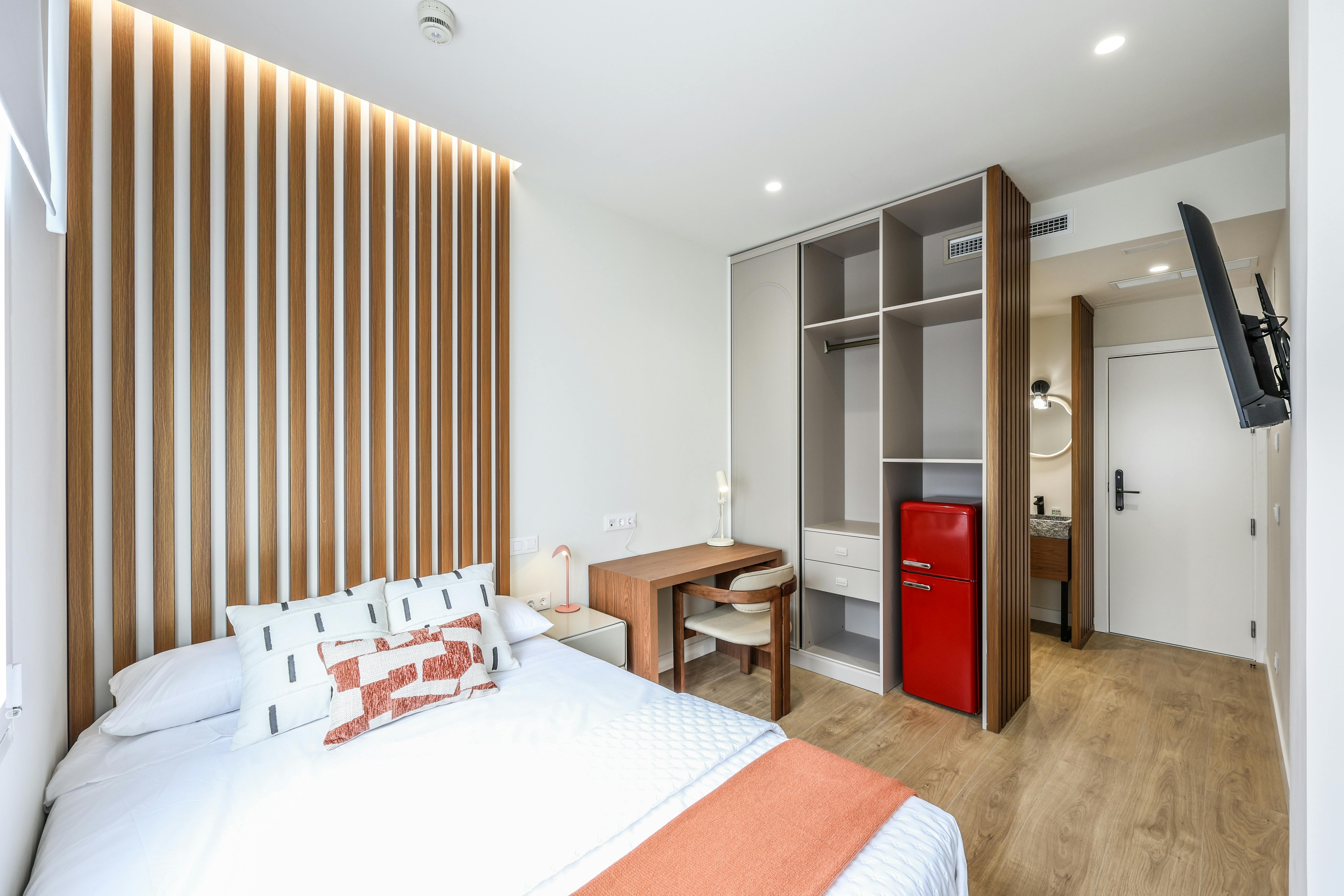 Private room in Avenida del Llano Castellano, Madrid (1729192) room image 1