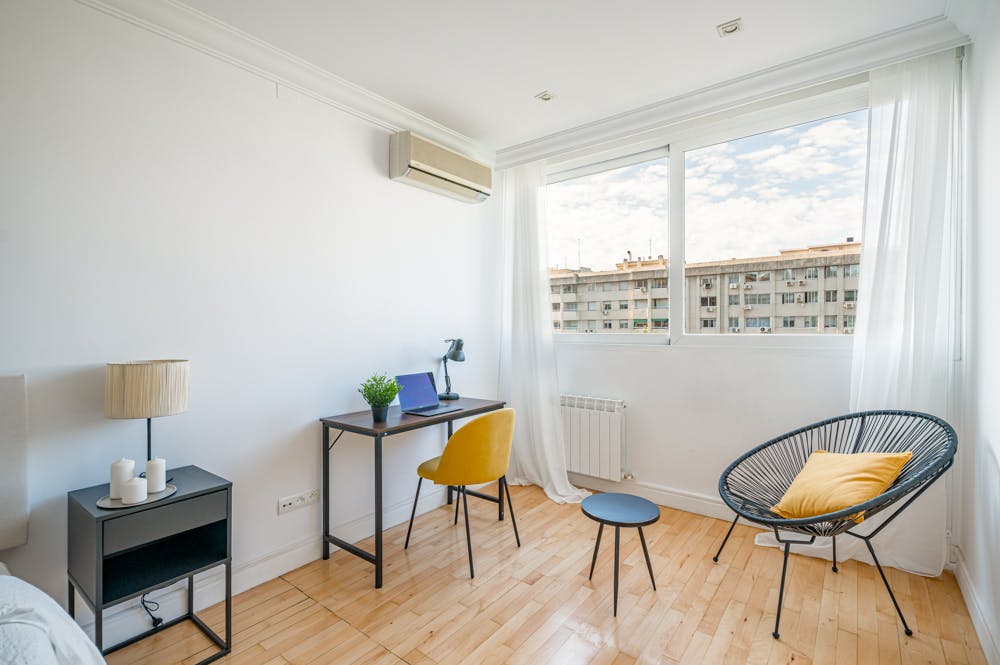 Private room in Calle de Sor Ángela de la Cruz, Madrid (1729193) ROOM 1