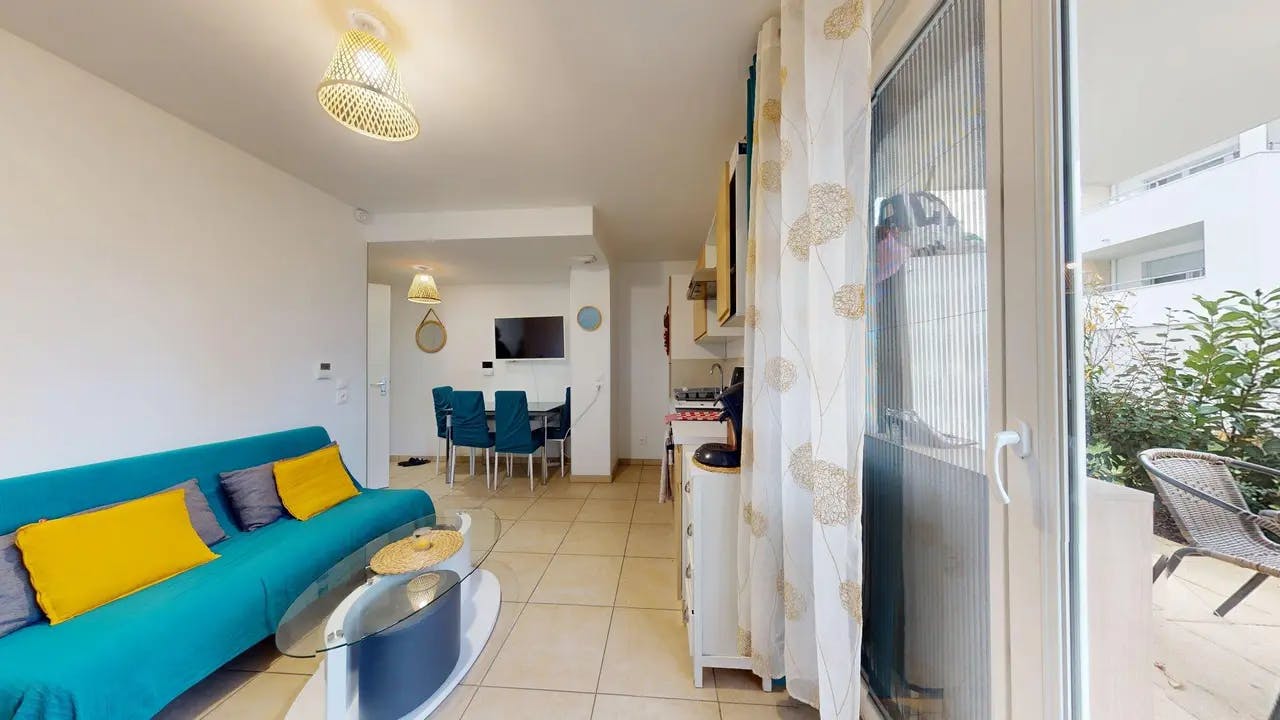 2-Bedroom Apartment in Rue du Professeur Roux, Vénissieux (1729217) ROOM 3