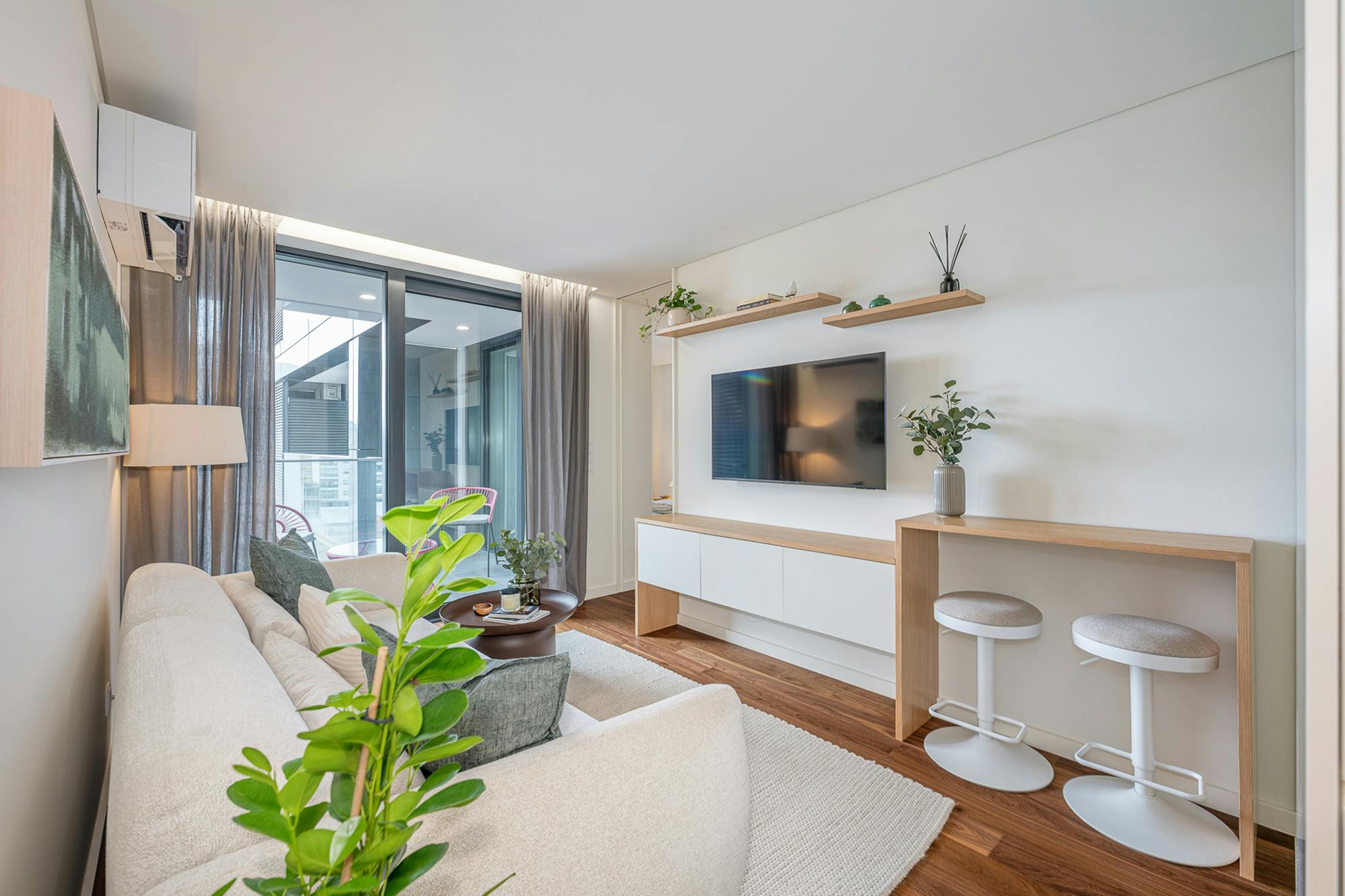 Wohnung zu mieten für 1.750 € pro Monat in Vila Nova de Gaia, Rua Moçambique