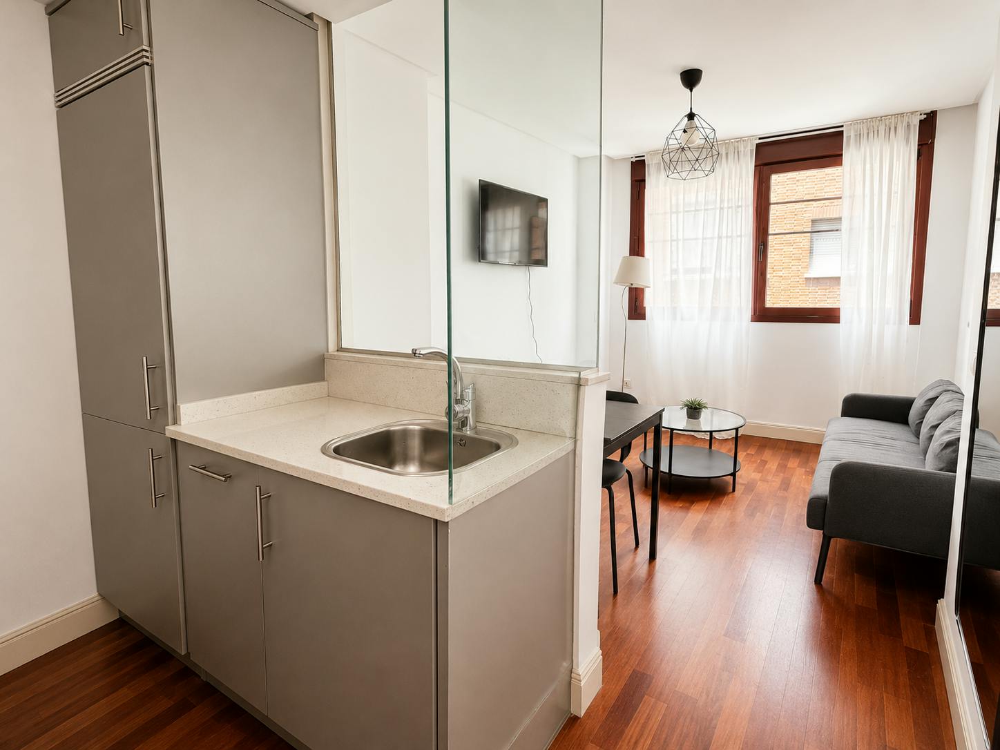 1-Bedroom Apartment in Calle de Pedro Heredia, Madrid (1729310) ROOM