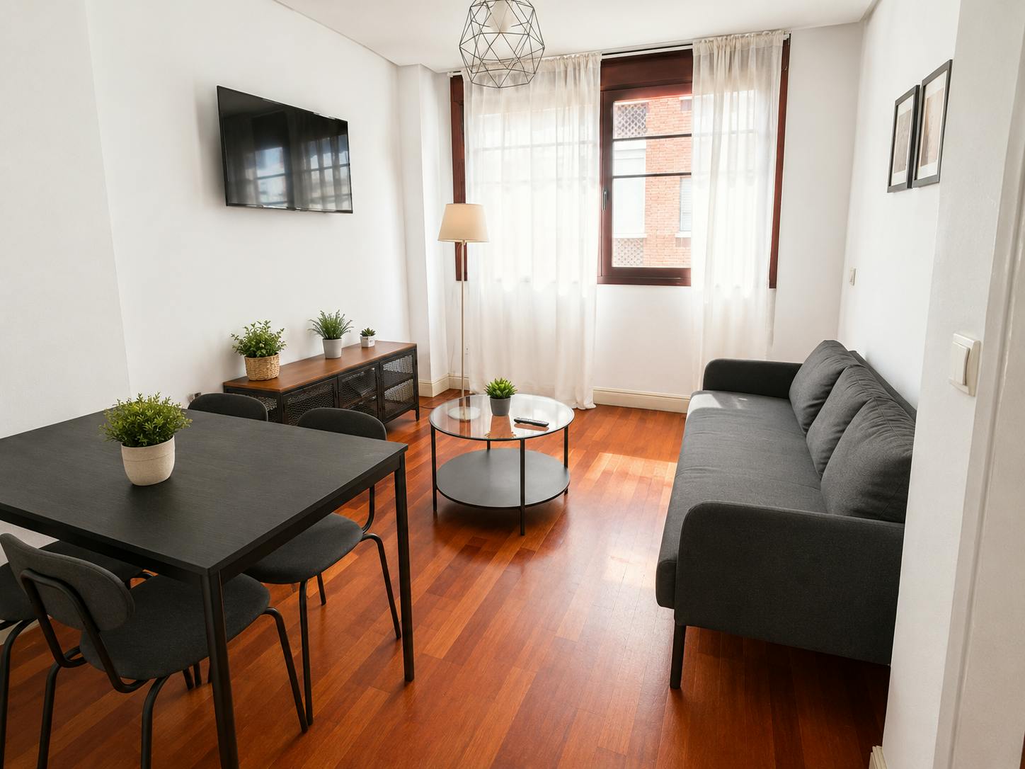 1-Bedroom Apartment in Calle de Pedro Heredia, Madrid (1729310) room image 9