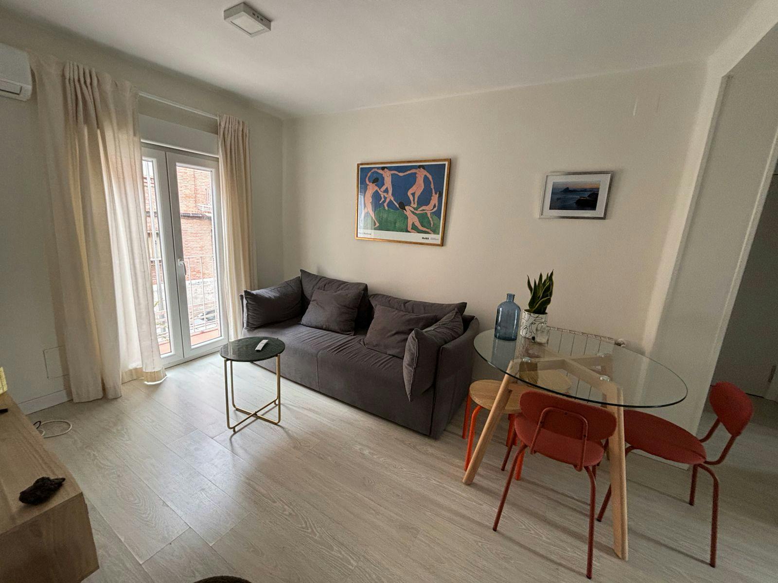 Apartamento para alugar por € 1.200 por mês em Madrid, Calle del Doctor Espina