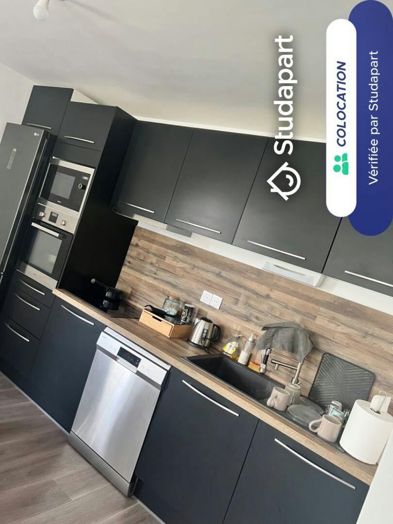 Private room for rent on Passage des Alouettes, Lille - Vue 3