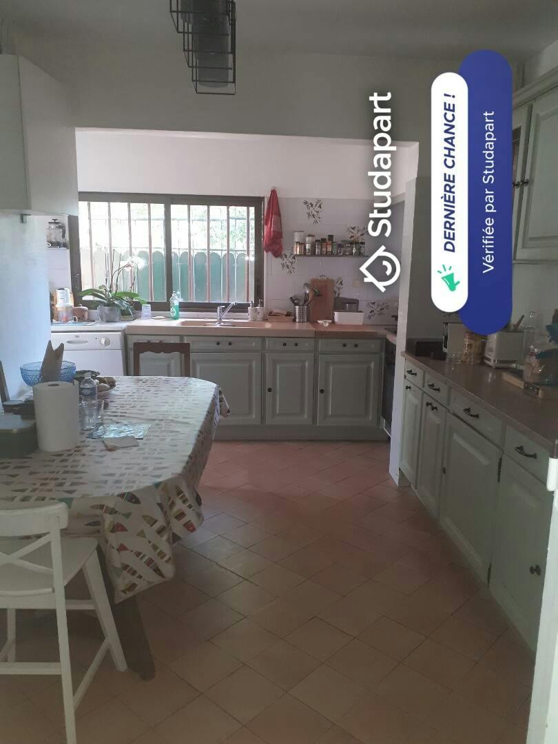 Private room for rent on Traverse de la Baume Loubière, Marseille - Vue 4