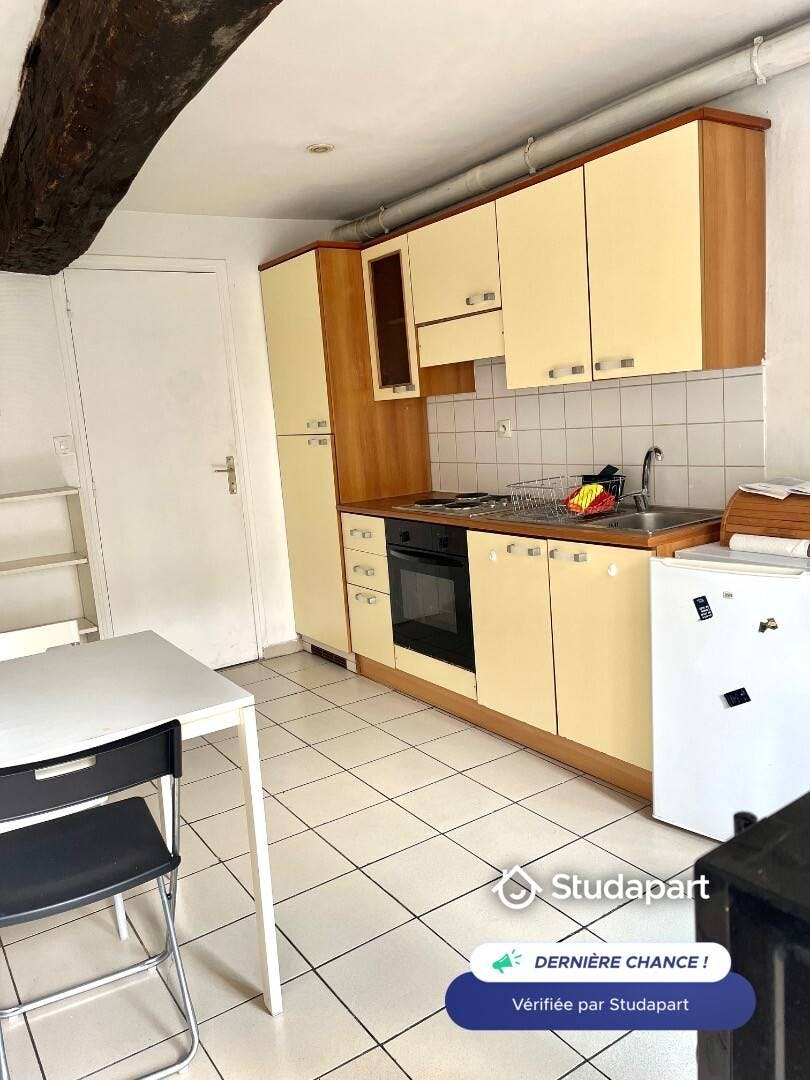 Casa in affitto a 910 € al mese a Lille, Rue Léon Gambetta