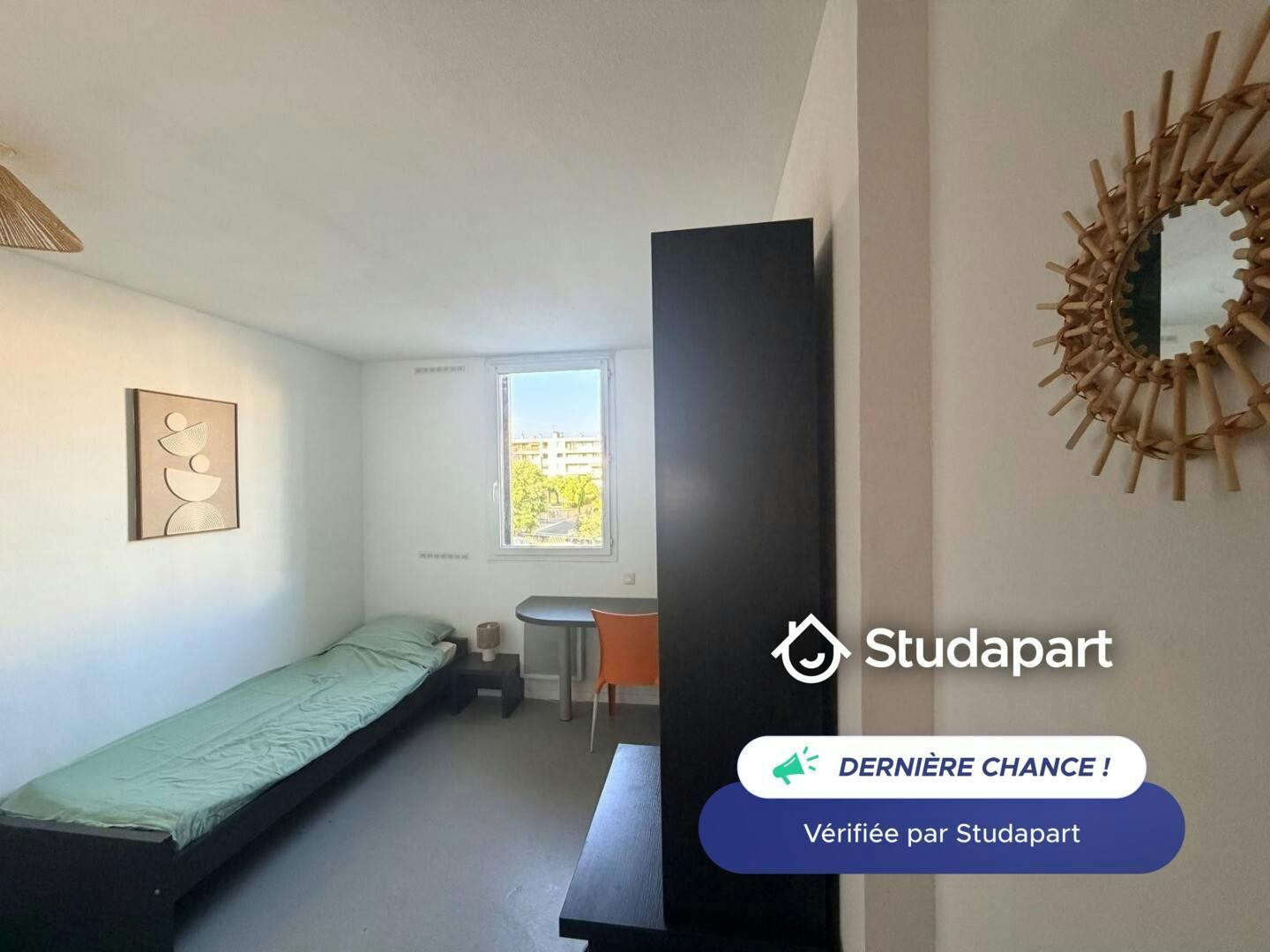 Lägenhet att hyra för 460 € i månaden i Nîmes, Avenue Pierre Gamel