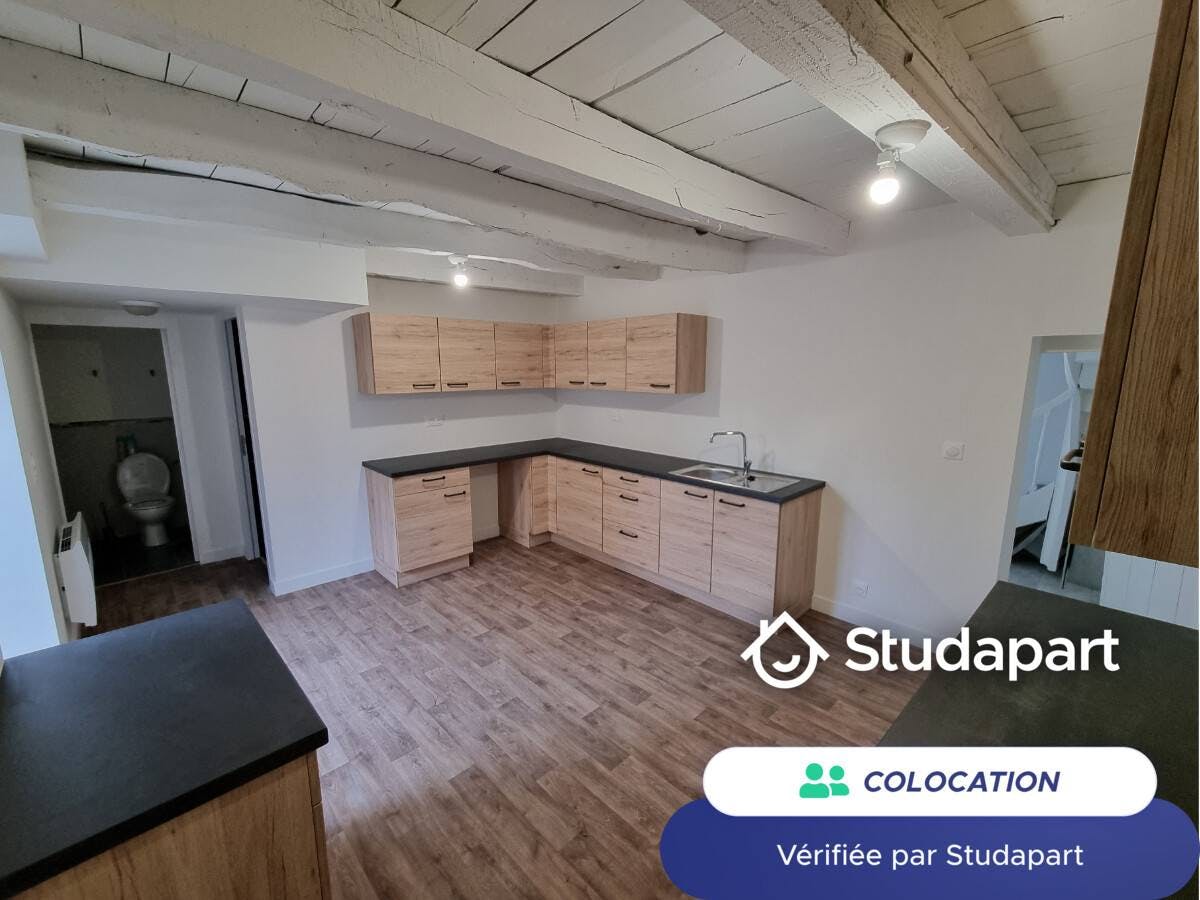 Quarto privado para alugar por € 440 por mês em Redon, Rue de Cotio