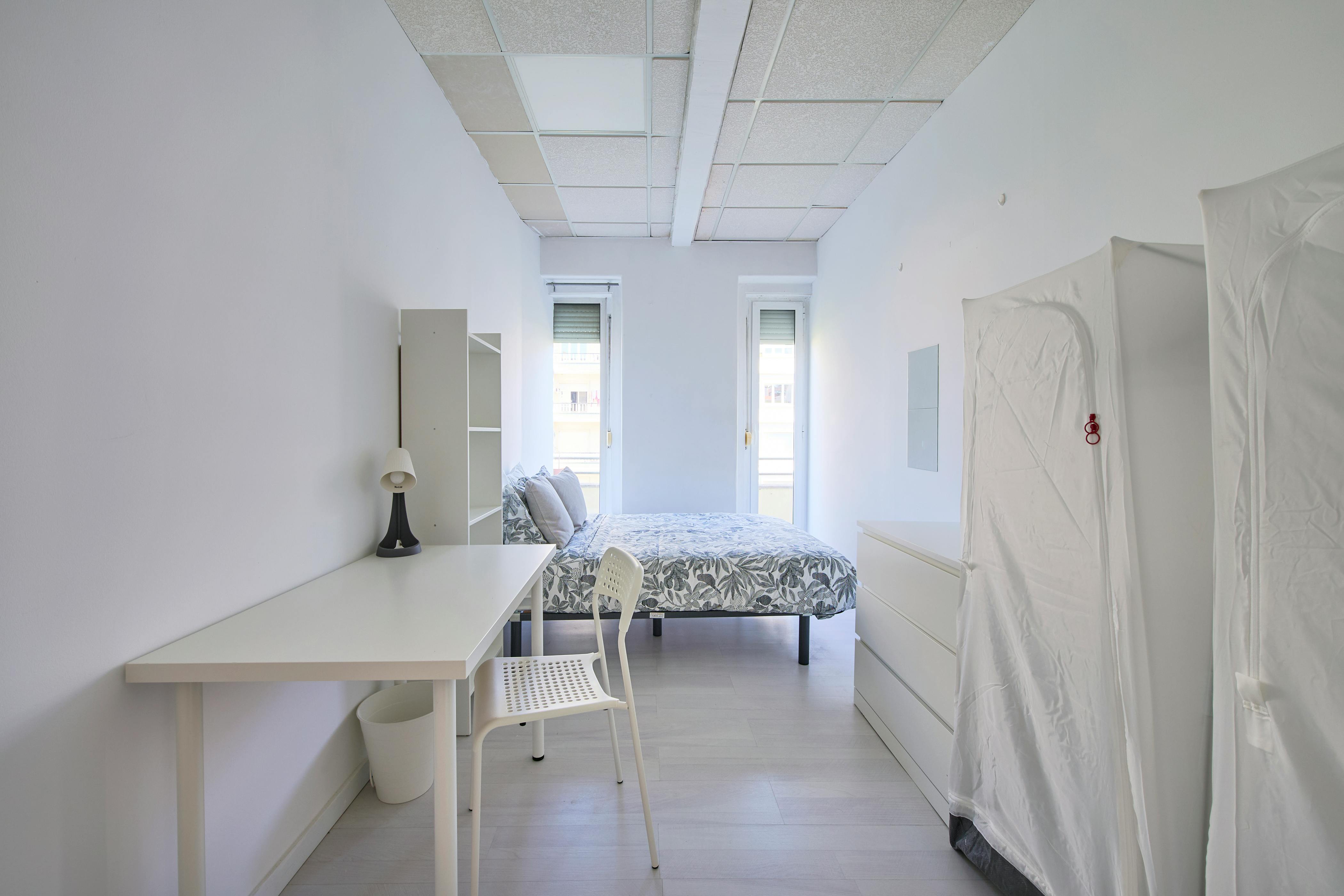 Private room in Avenida Elias Garcia, Lisbon (1729616) room image 2