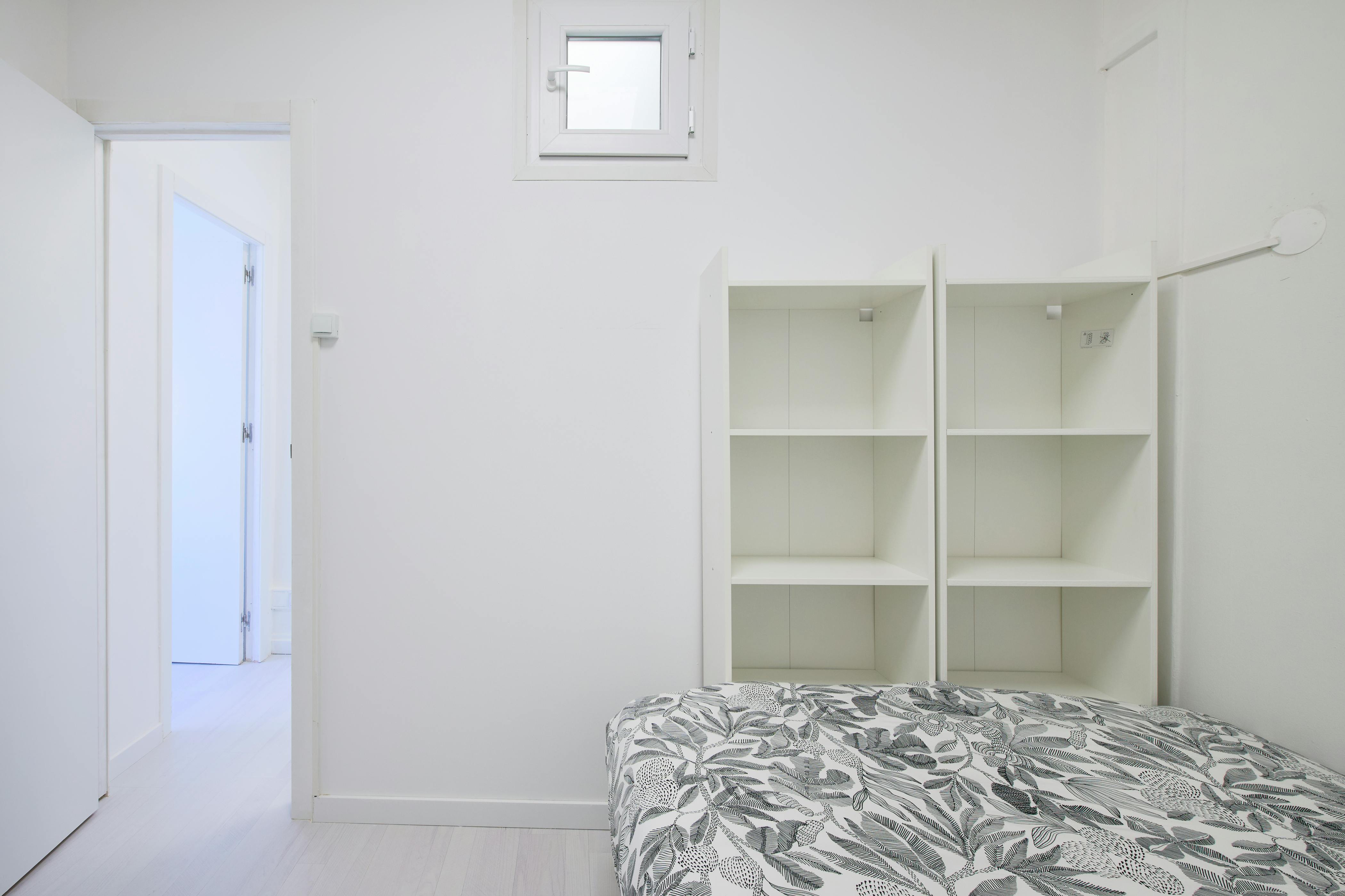 Private room in Avenida Elias Garcia, Lisbon (1729621) room image 10