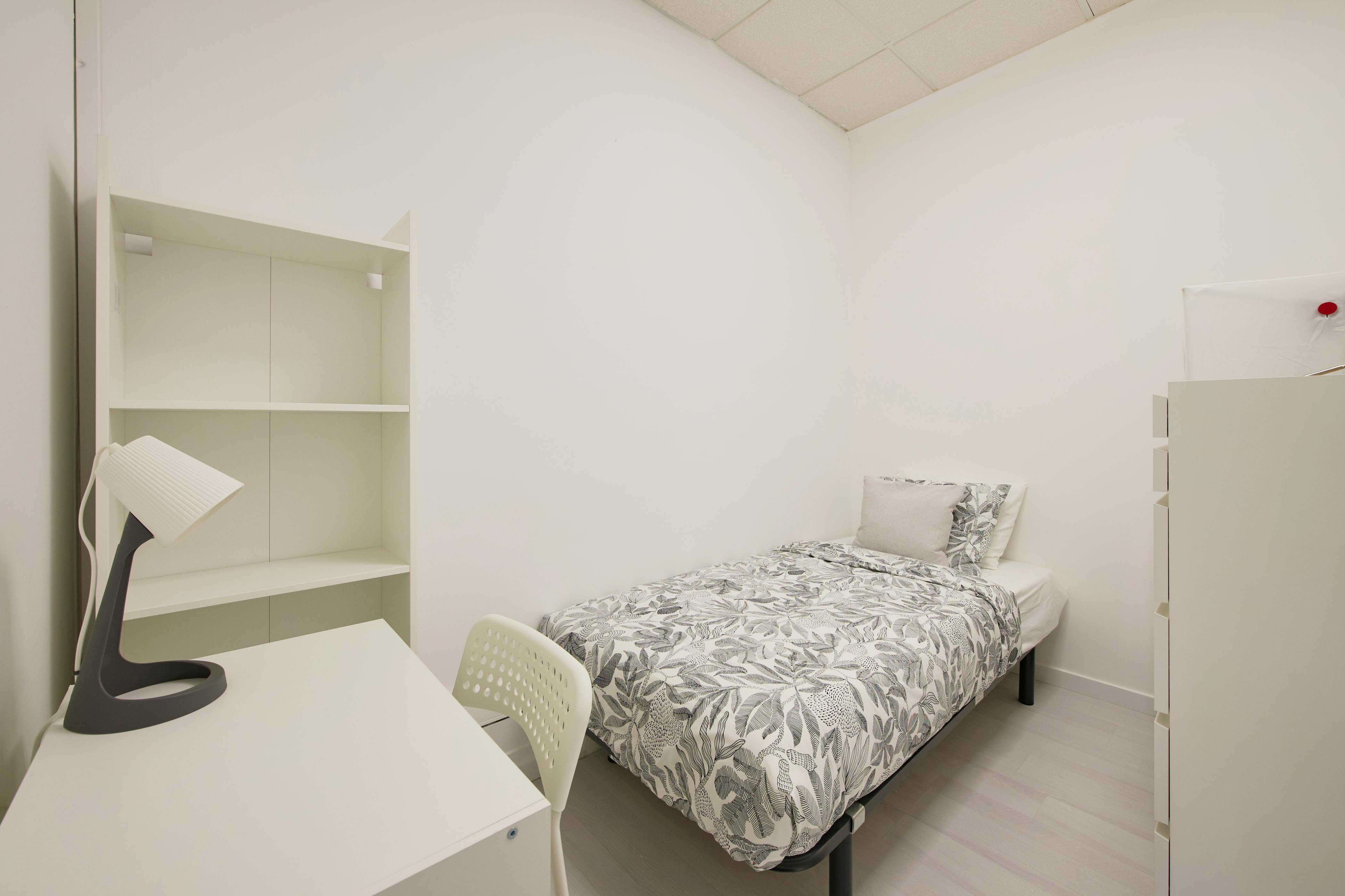Stanza privata in affitto a 425 € al mese a Lisbon, Avenida Elias Garcia