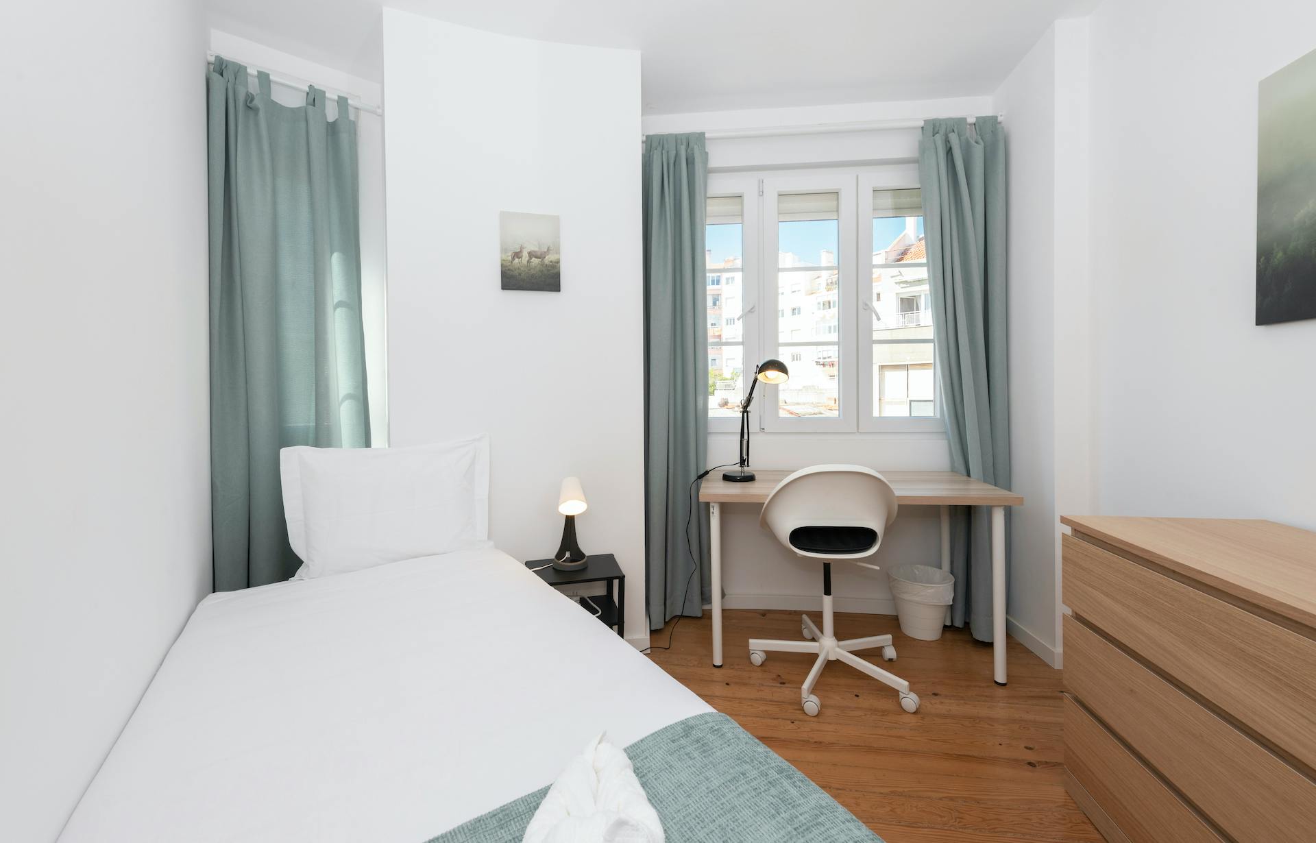 Private room in Rua Filinto Elísio, Lisbon (1729653) room image 2