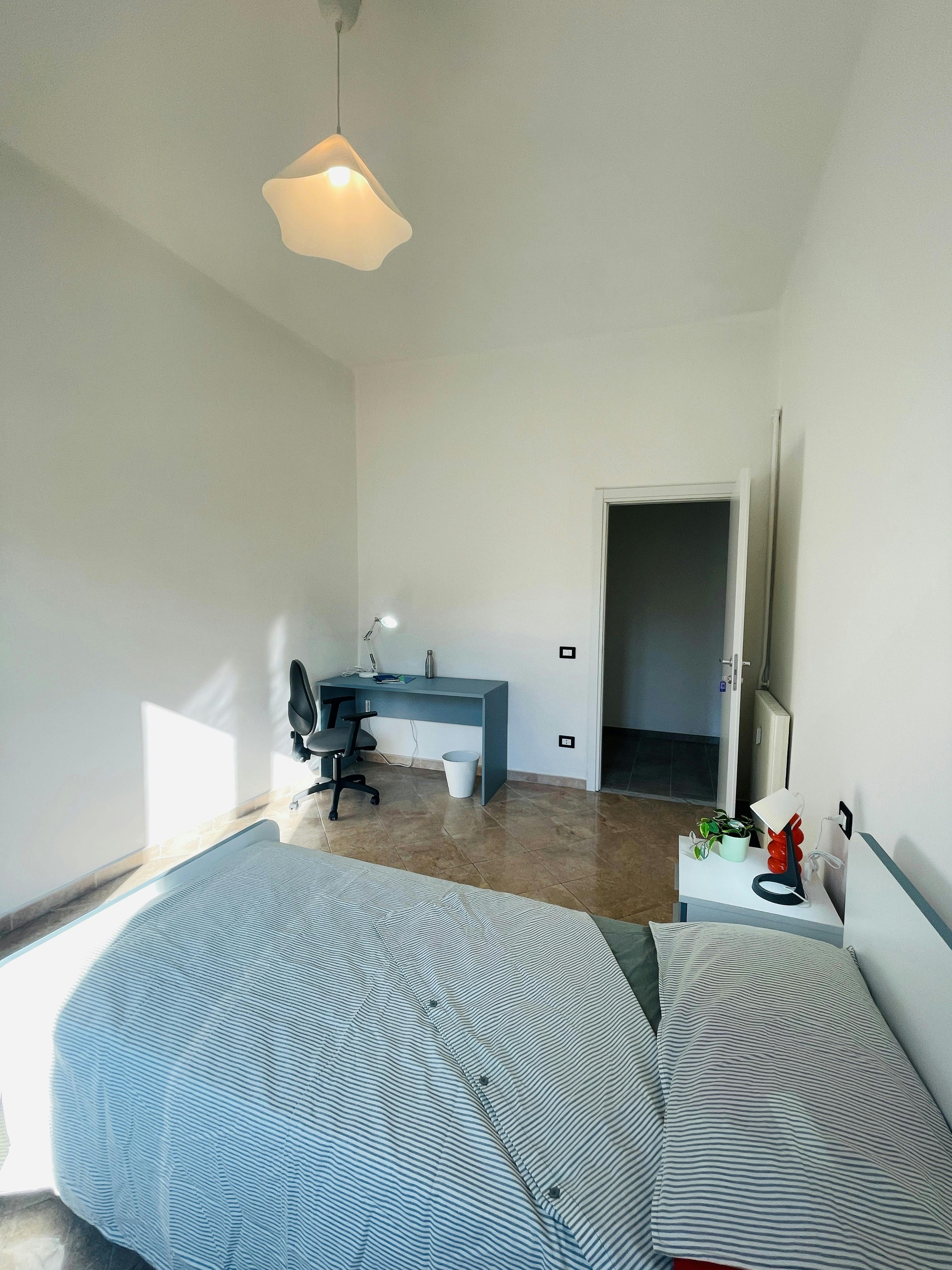 Private room in Via Enrico Porro, Genoa (1729668) room image 2