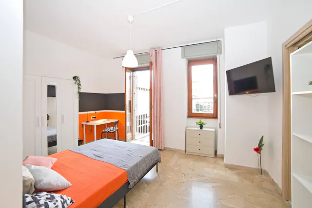 Private room in Via Piave, Varese (1729687) room image 1