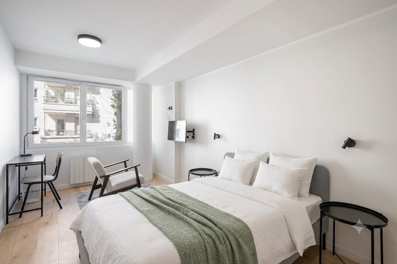 Kawalerka do wynajęcia za 1400 € miesięcznie w mieście Clichy, Rue Fernand Pelloutier