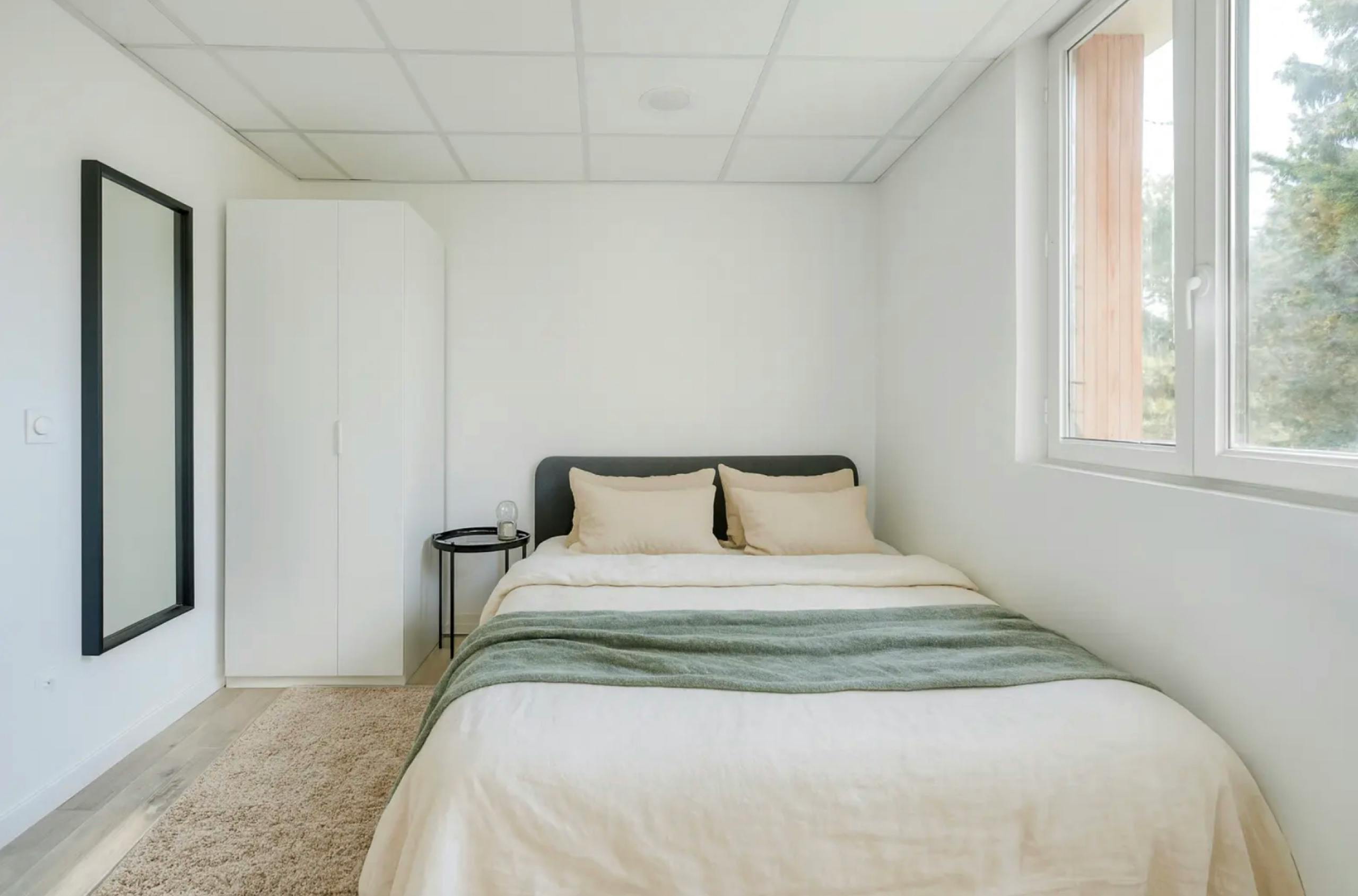 Private room in Rue du Petit Bois, Montreuil (1729709) room image 2